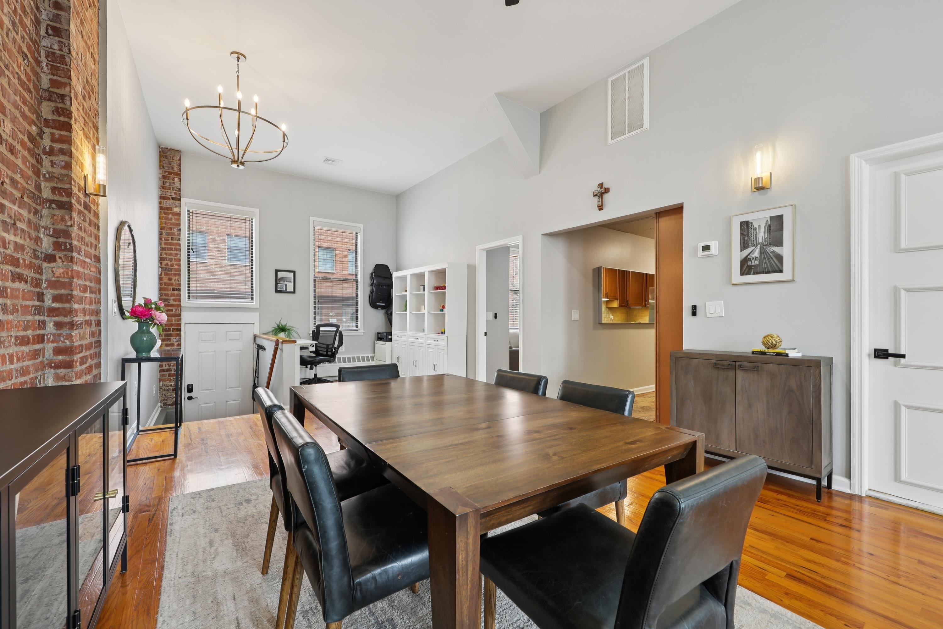 40 WEST 19TH ST Unit: 3