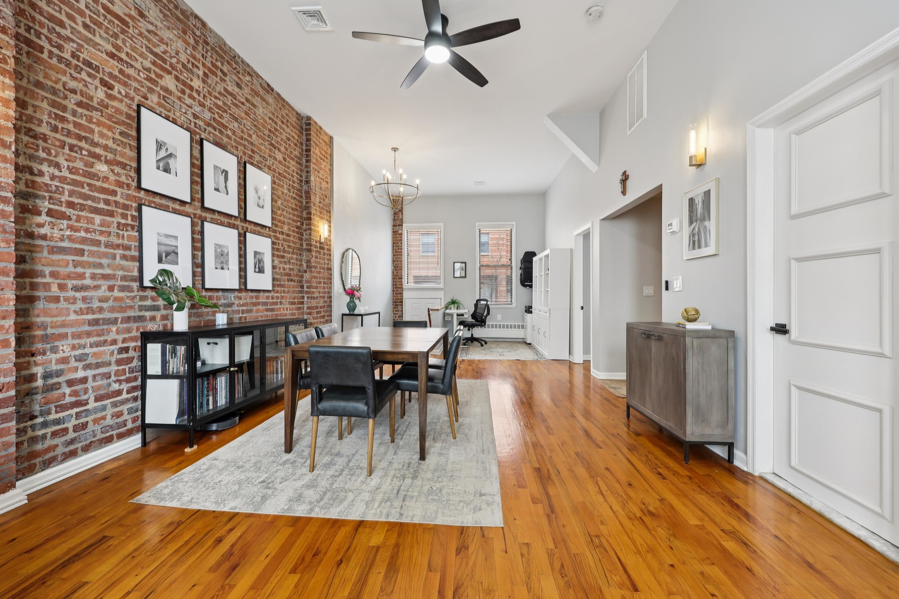 40 WEST 19TH ST Unit: 3