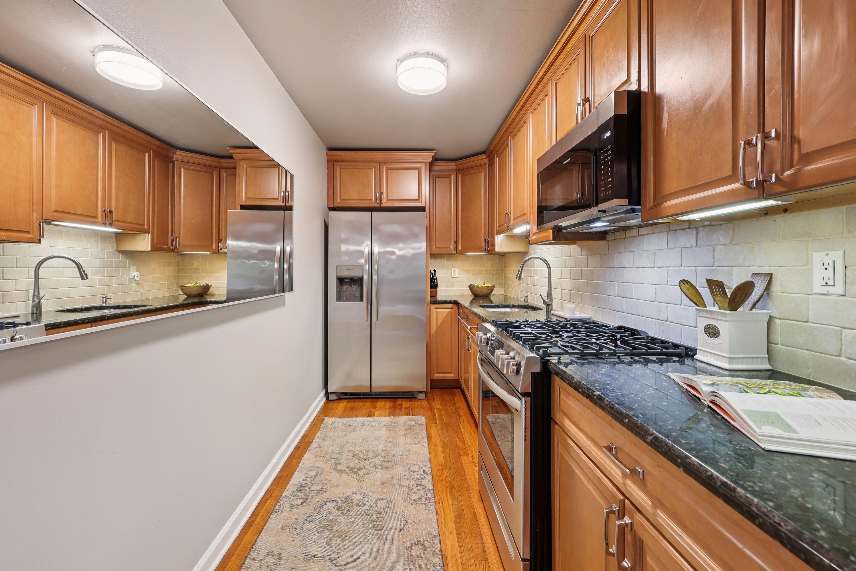 40 WEST 19TH ST Unit: 3