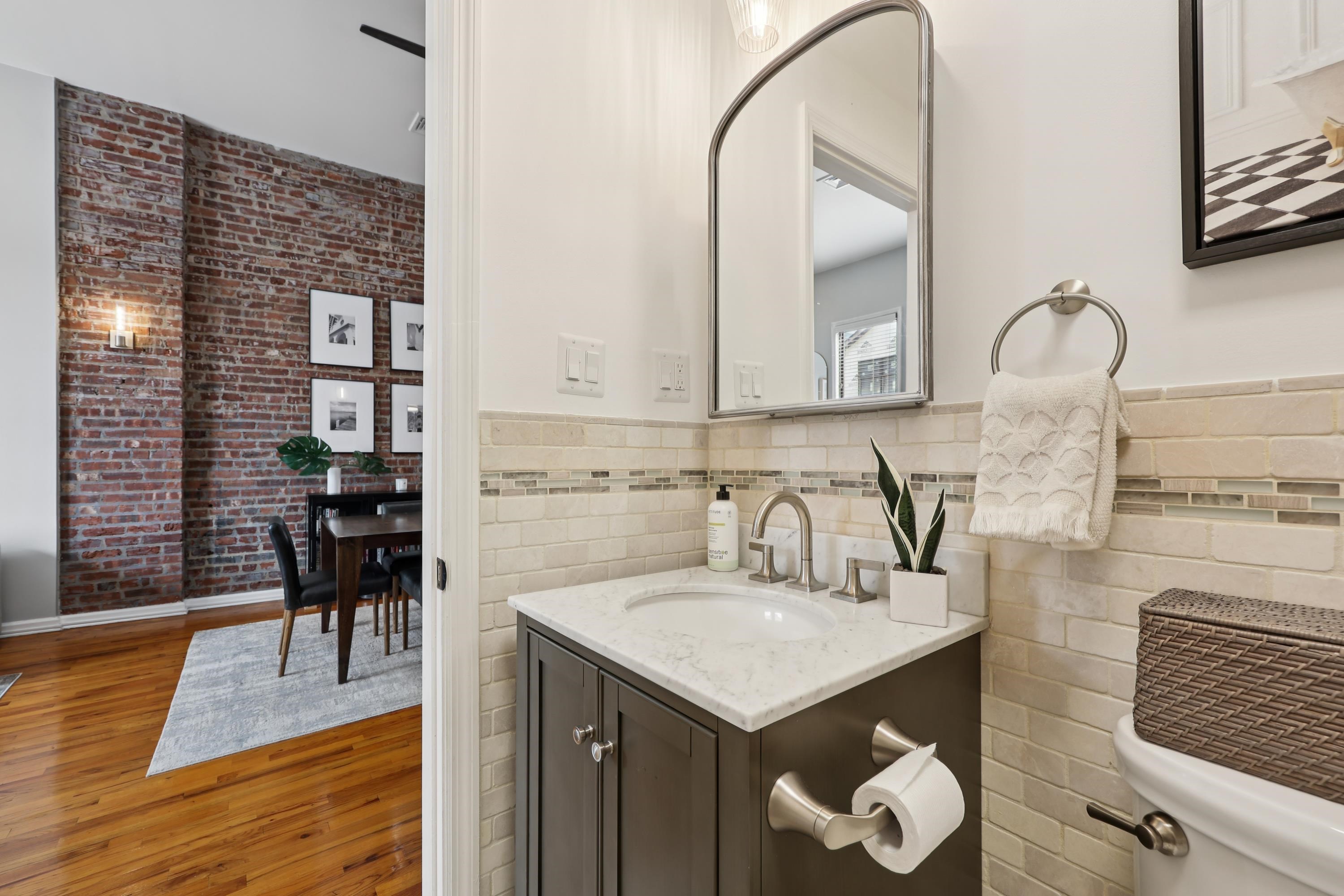 40 WEST 19TH ST Unit: 3