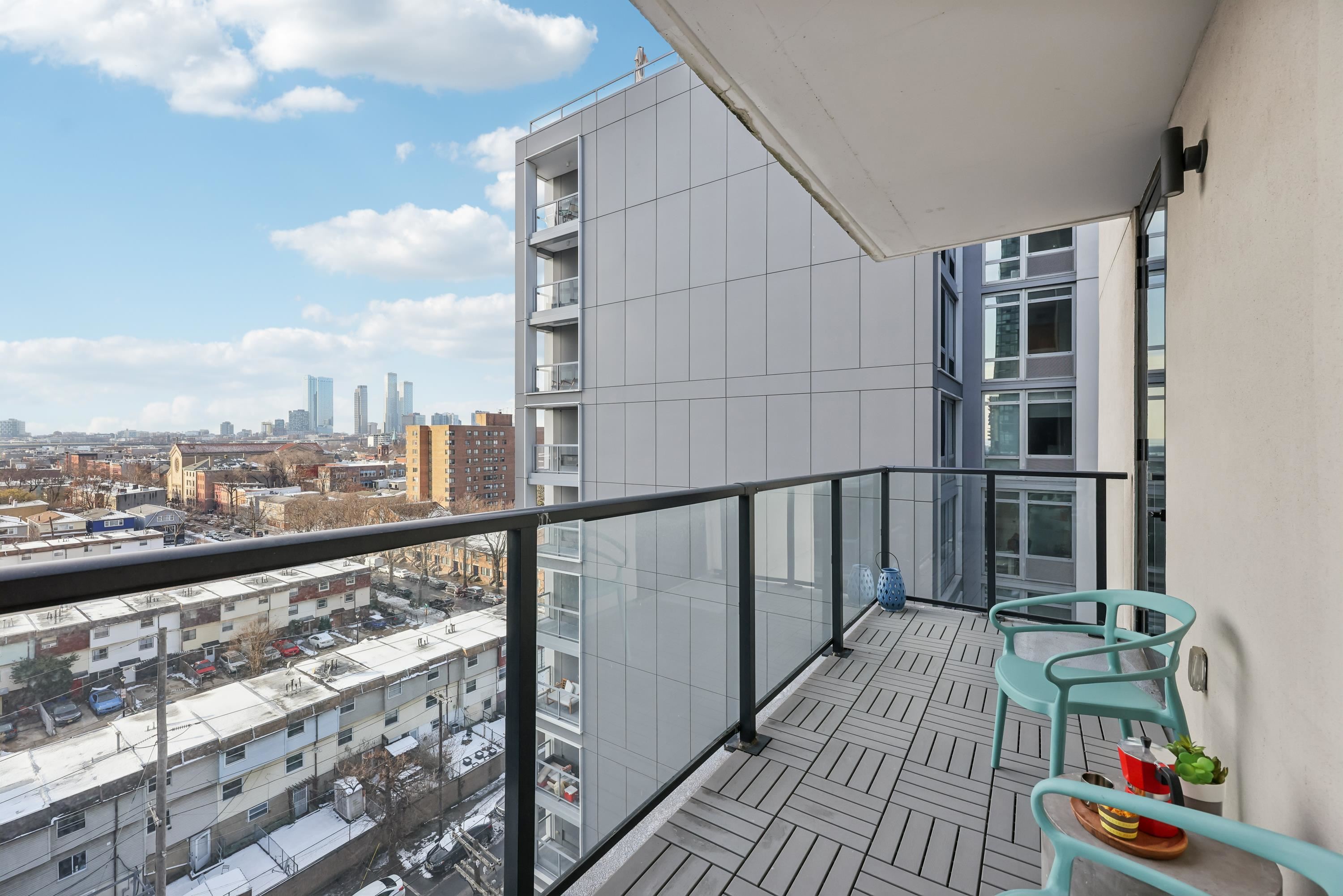 160 1ST ST Unit: 1013