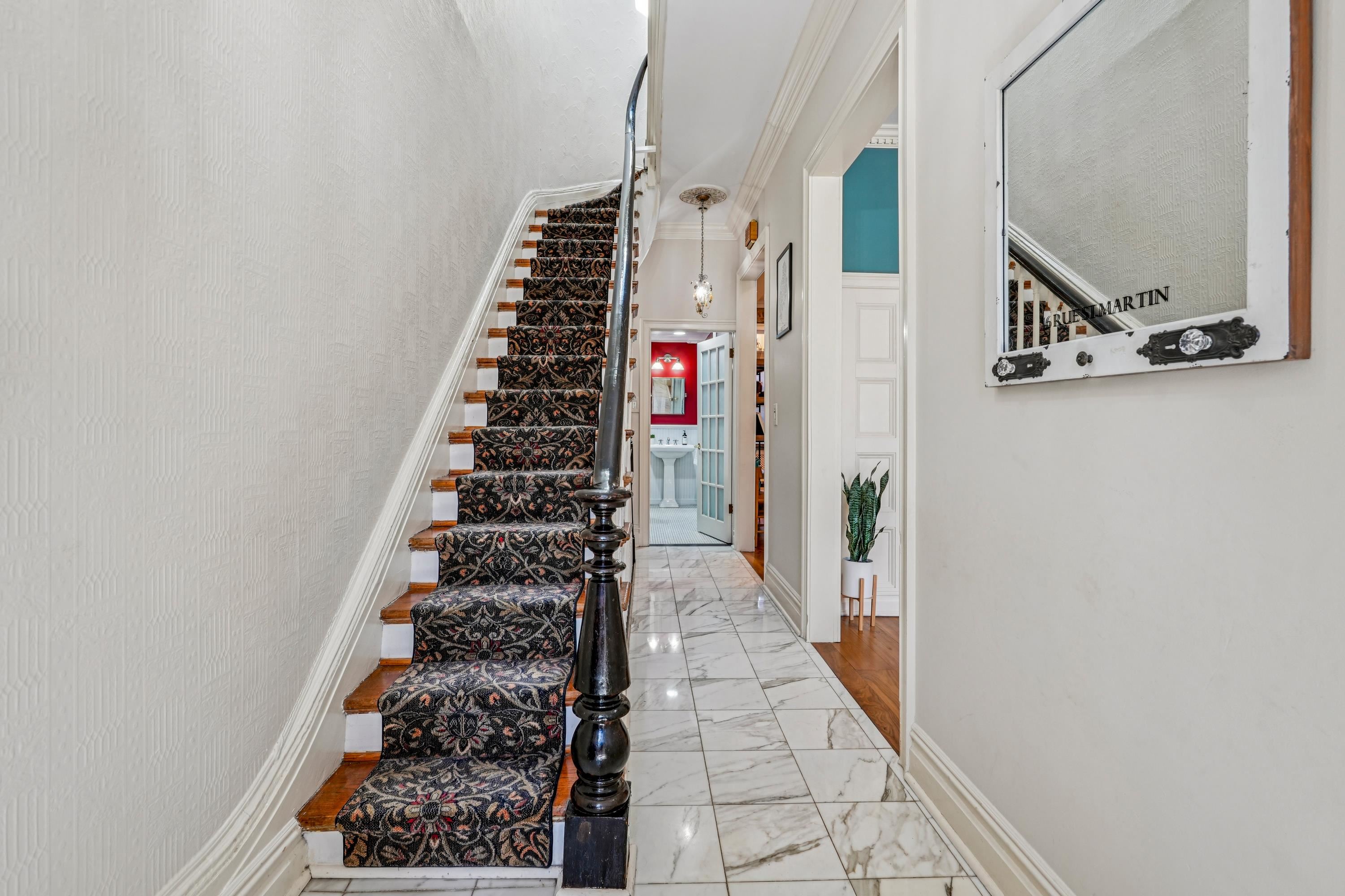 274 4TH ST