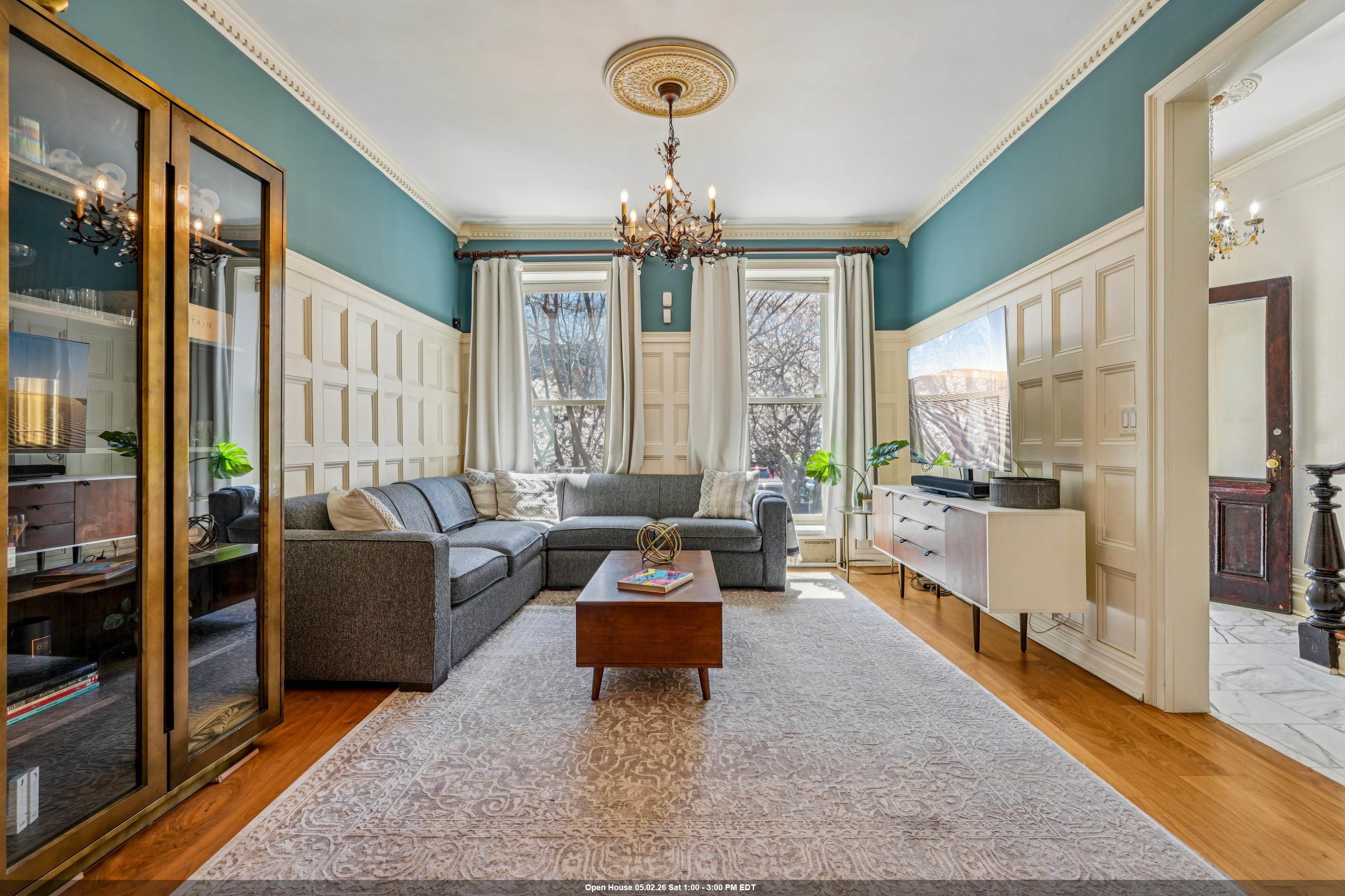 274 4TH ST