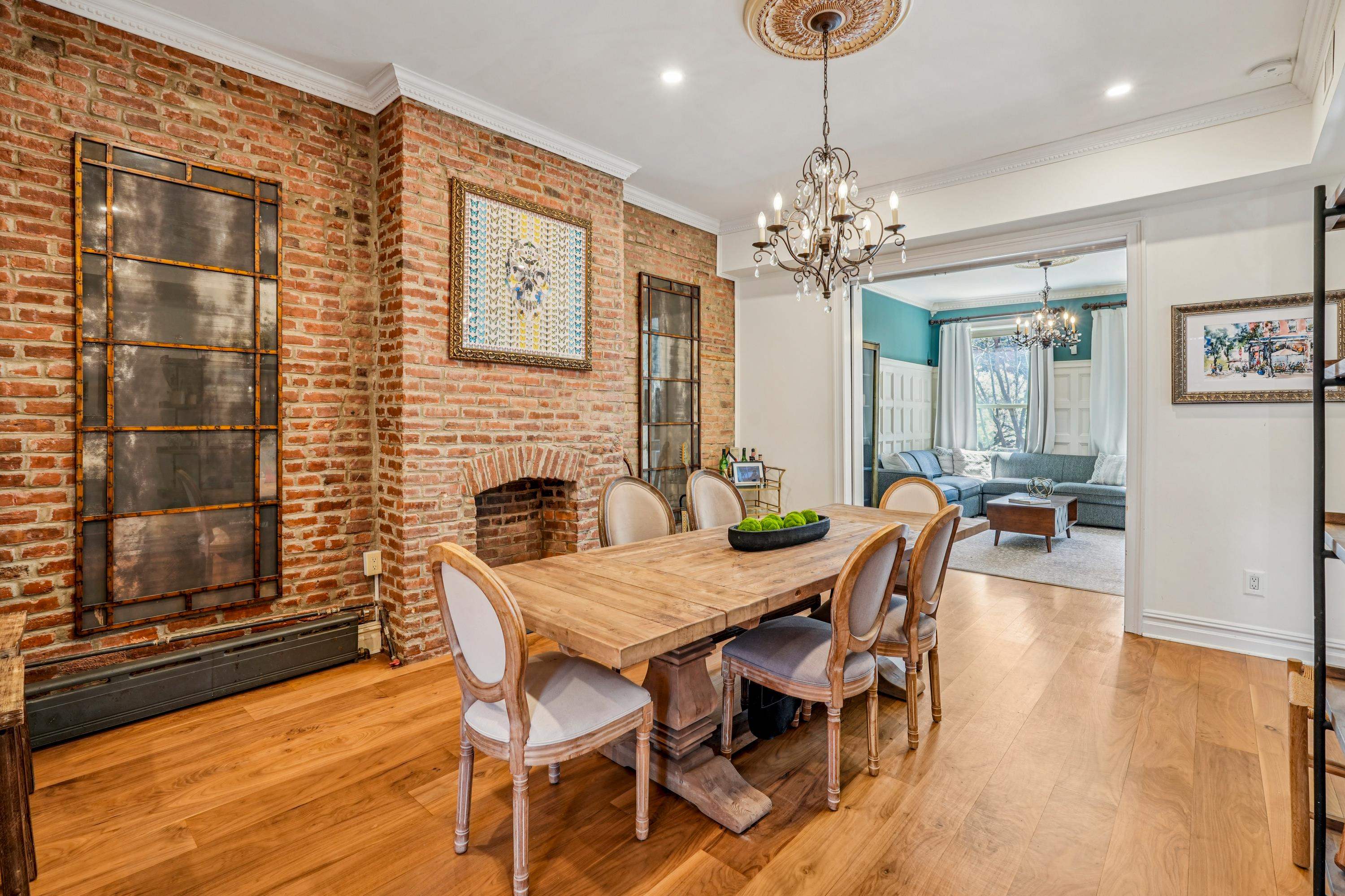 274 4TH ST