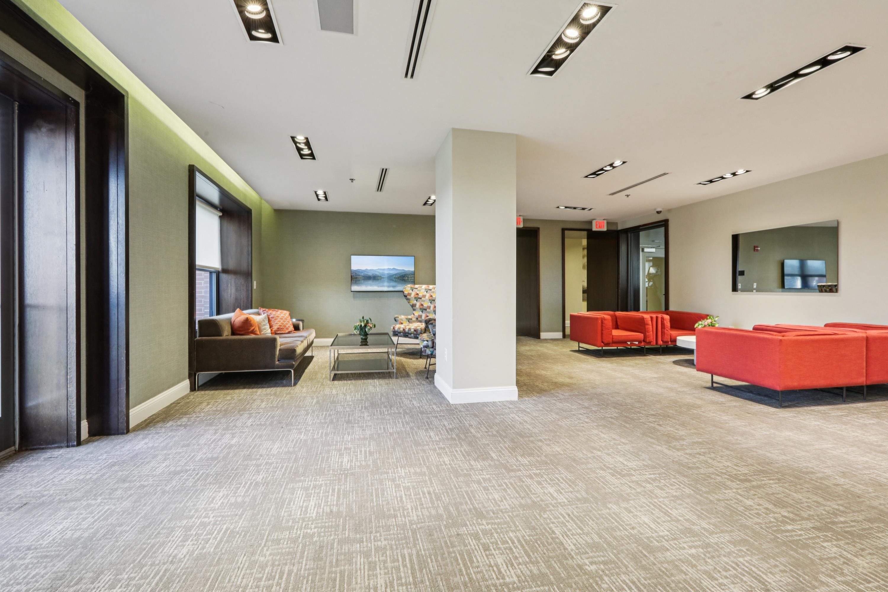 102 CHRISTOPHER COLUMBUS DR Unit: 904