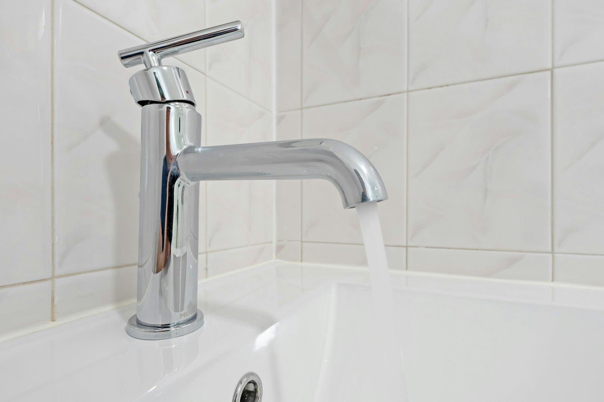 65 ST PAULS AVE Unit: 3