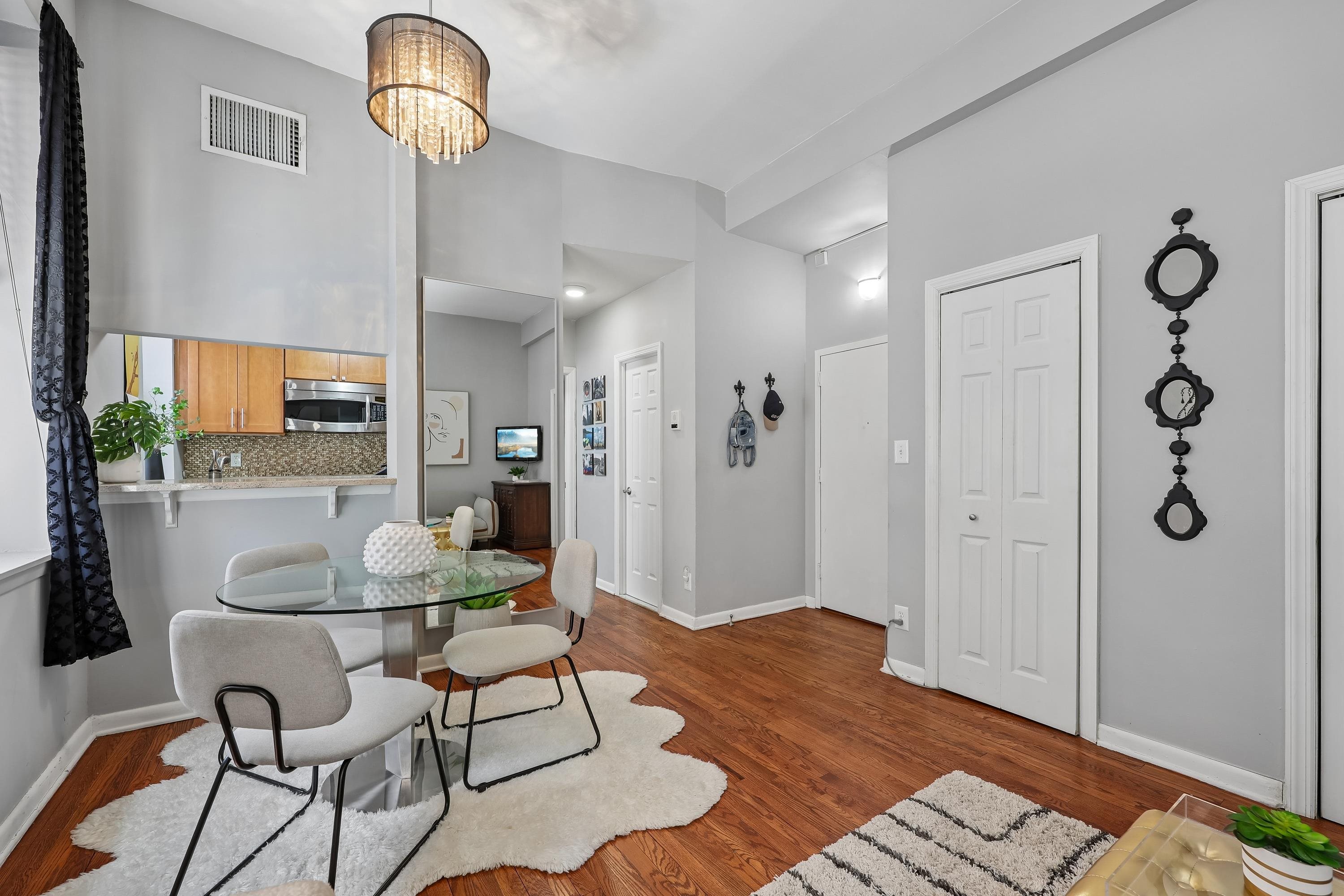 186 WAYNE ST Unit: 225D