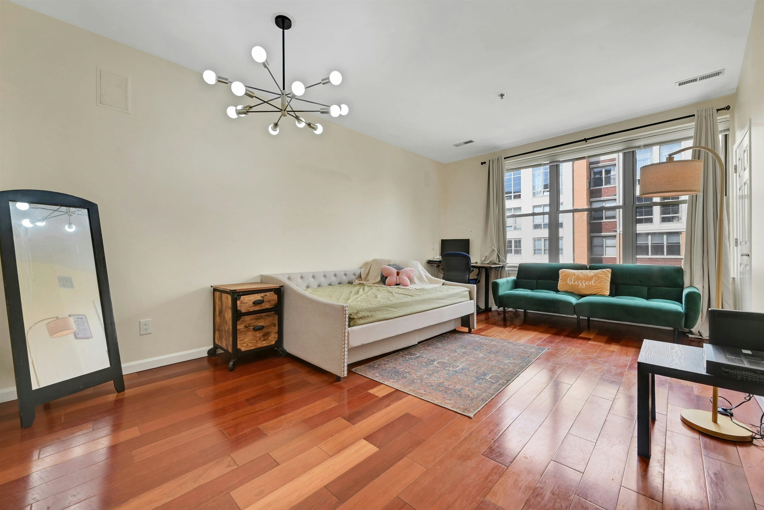 26 AVENUE AT PORT IMPERIAL Unit: 242