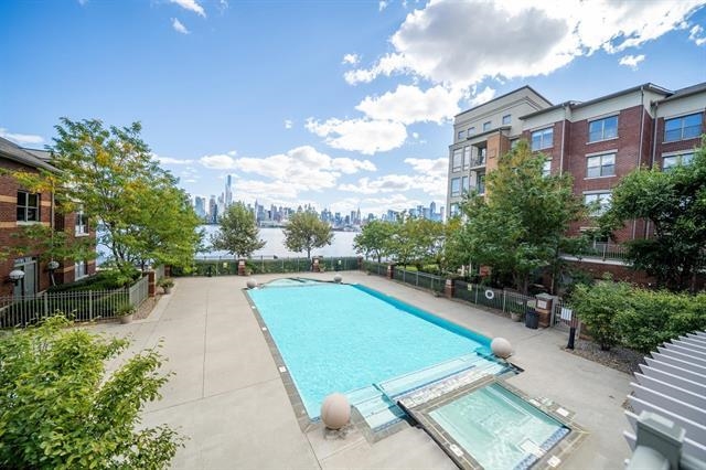 26 AVENUE AT PORT IMPERIAL Unit: 242