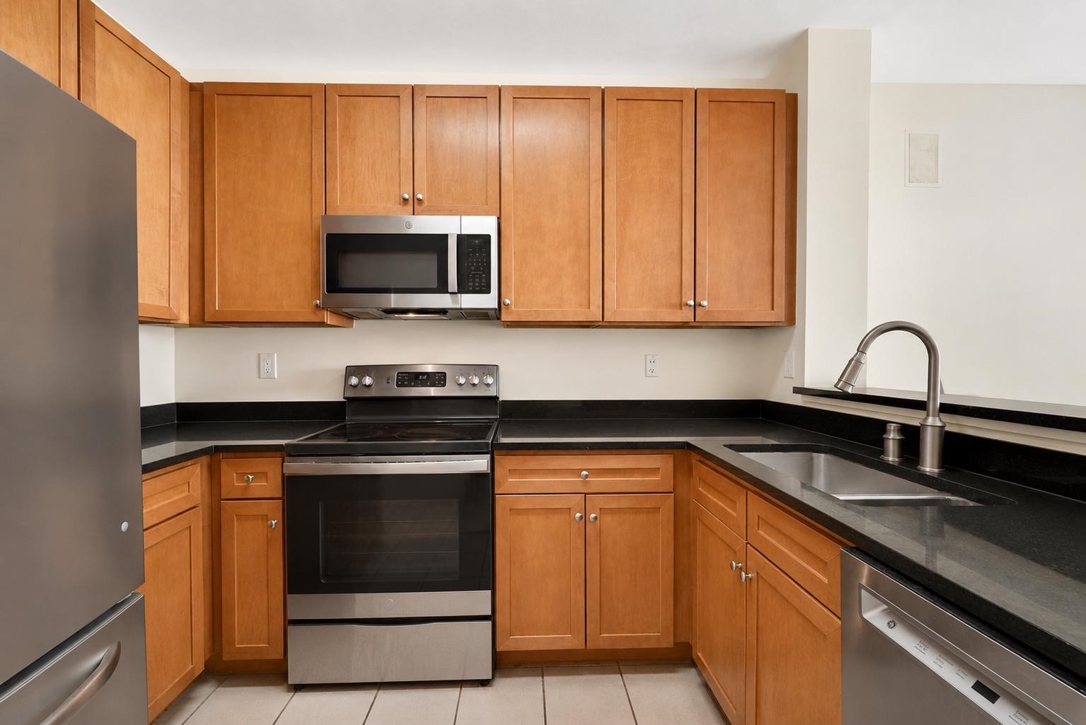 26 AVENUE AT PORT IMPERIAL Unit: 242