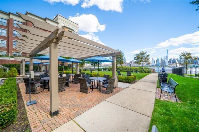 26 AVENUE AT PORT IMPERIAL Unit: 242