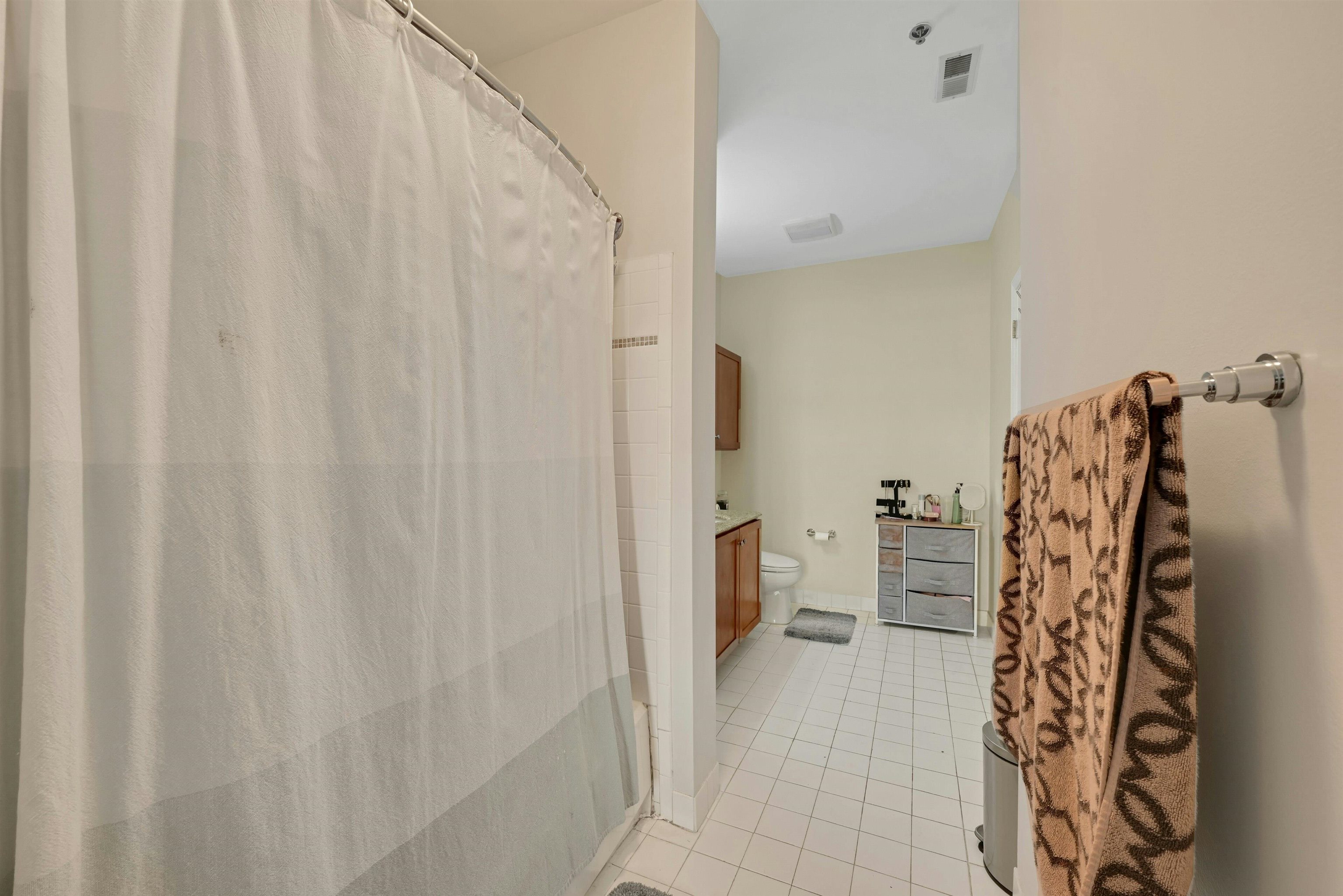 26 AVENUE AT PORT IMPERIAL Unit: 242
