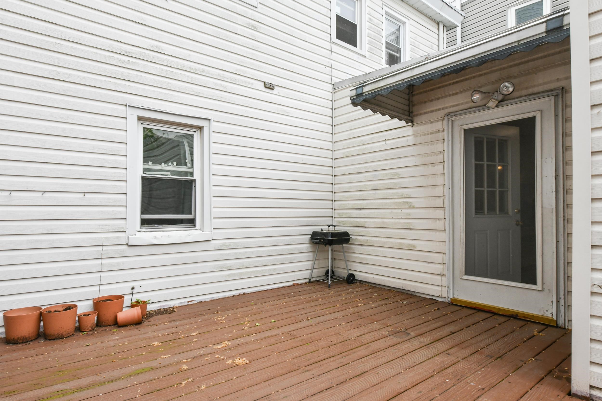 26 CHARLES ST Unit: 1