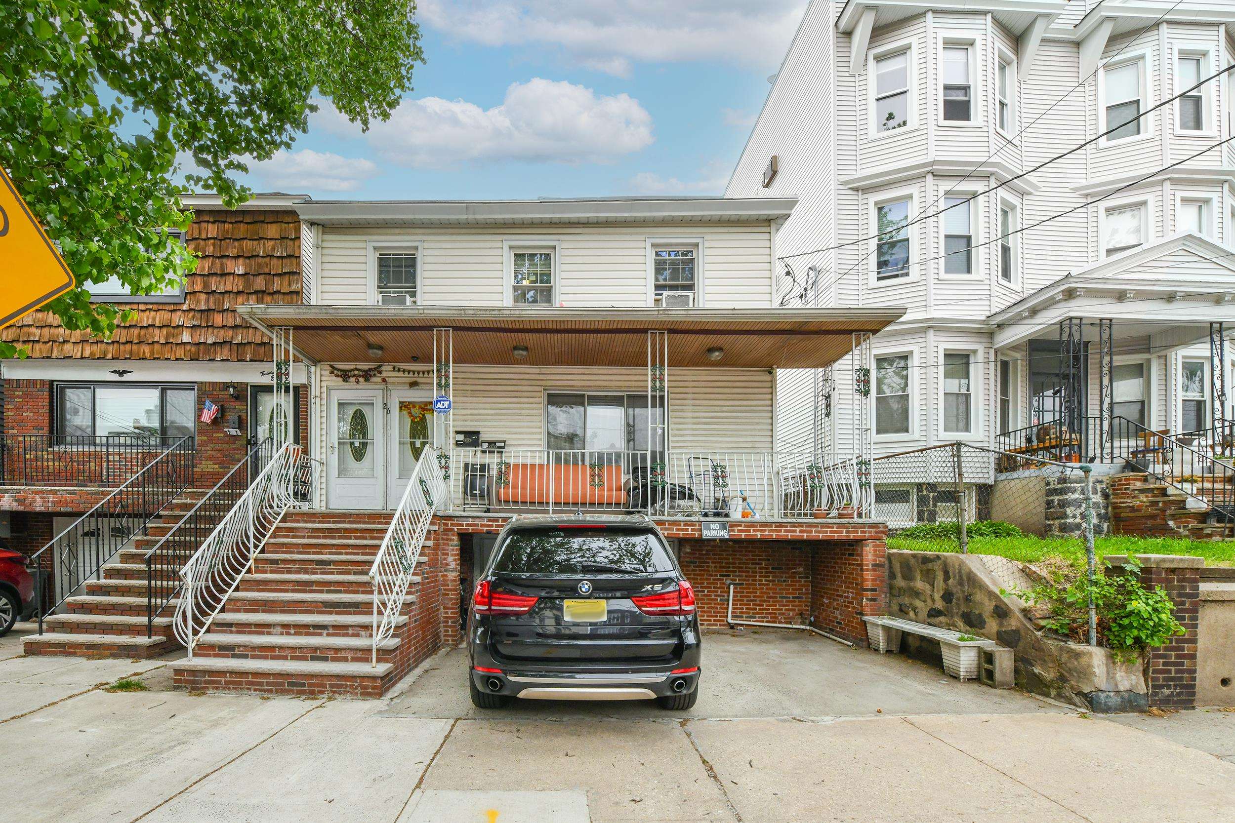 26 CHARLES ST Unit: 1