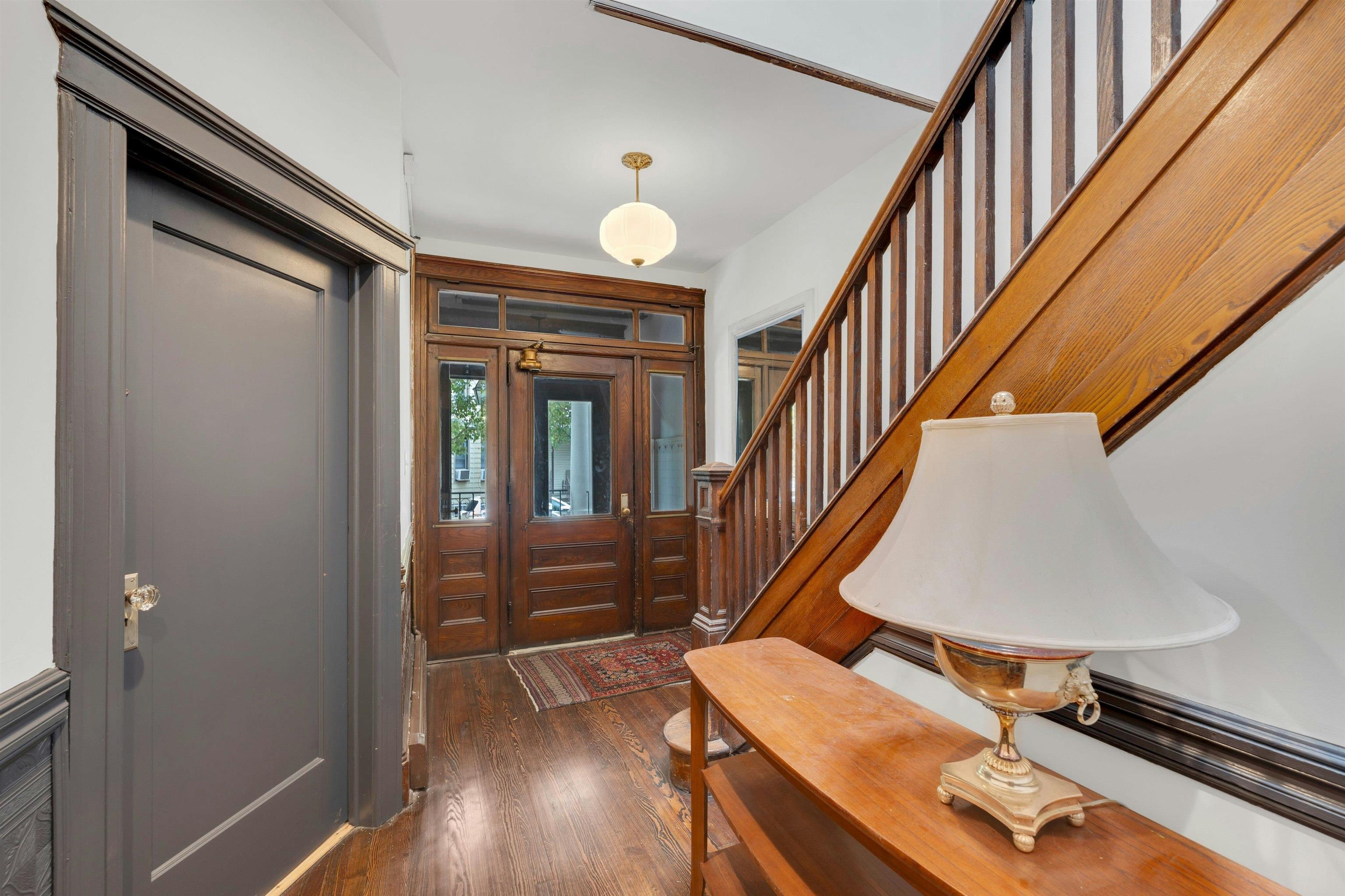 722 27TH ST Unit: 1