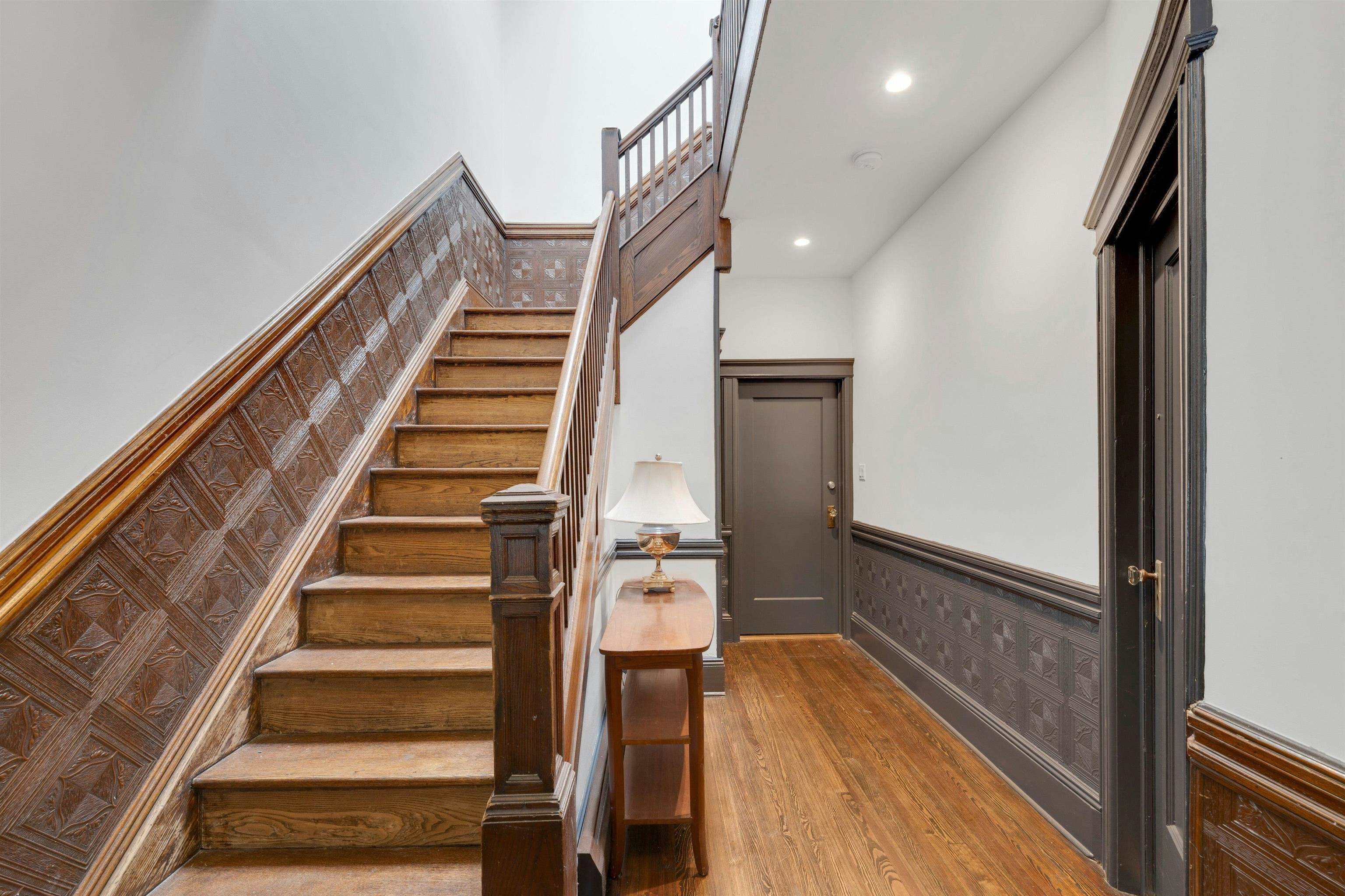 722 27TH ST Unit: 1