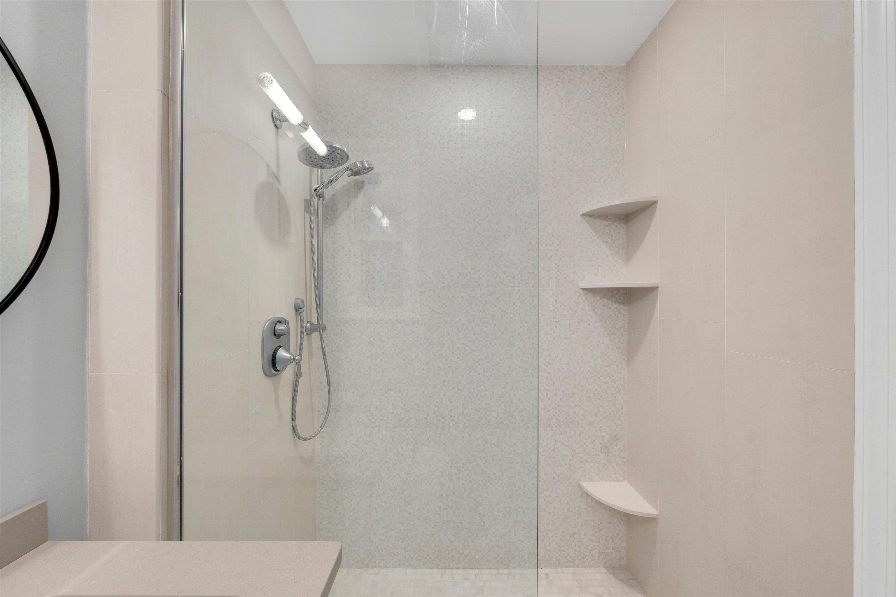 722 27TH ST Unit: 1