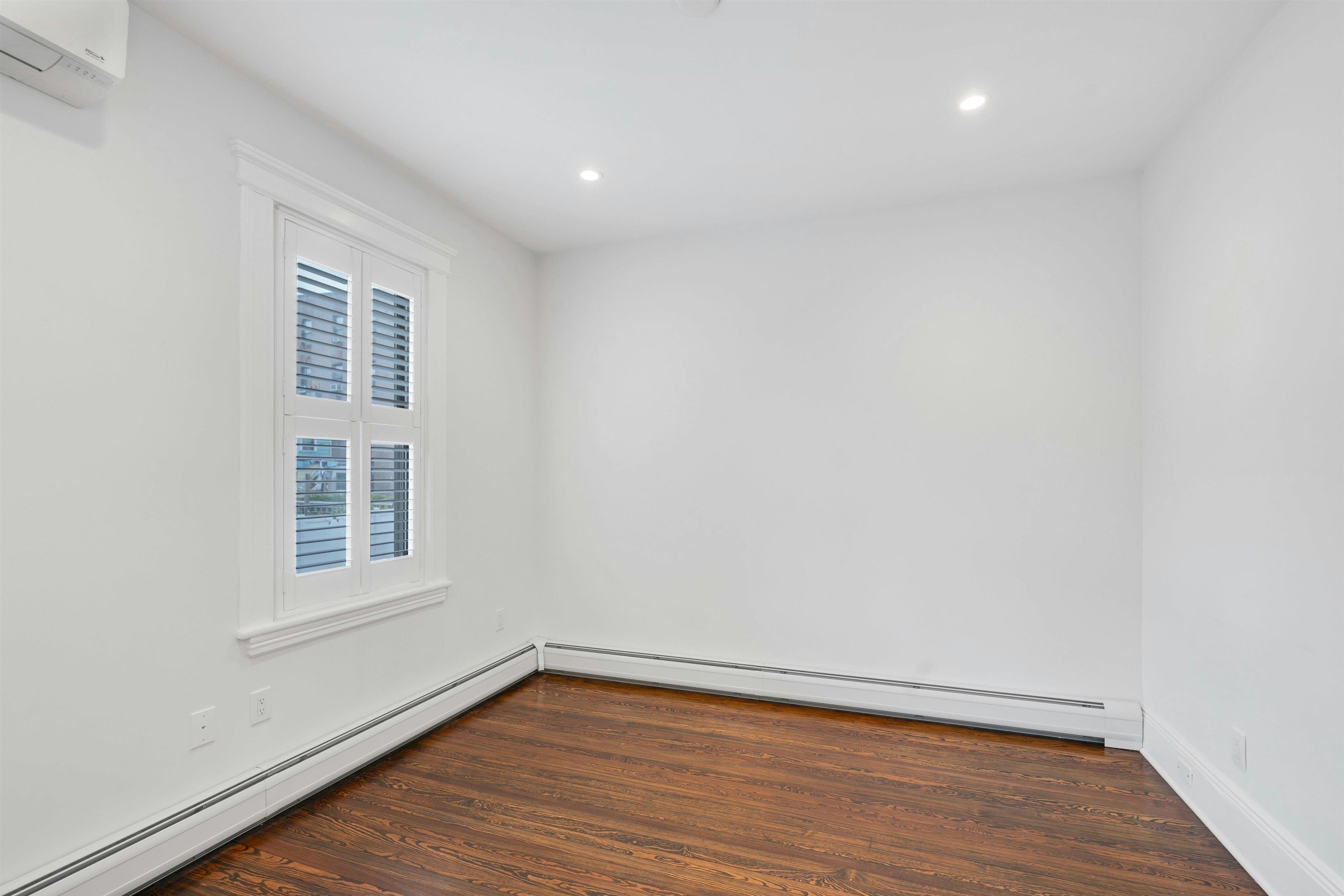 722 27TH ST Unit: 1