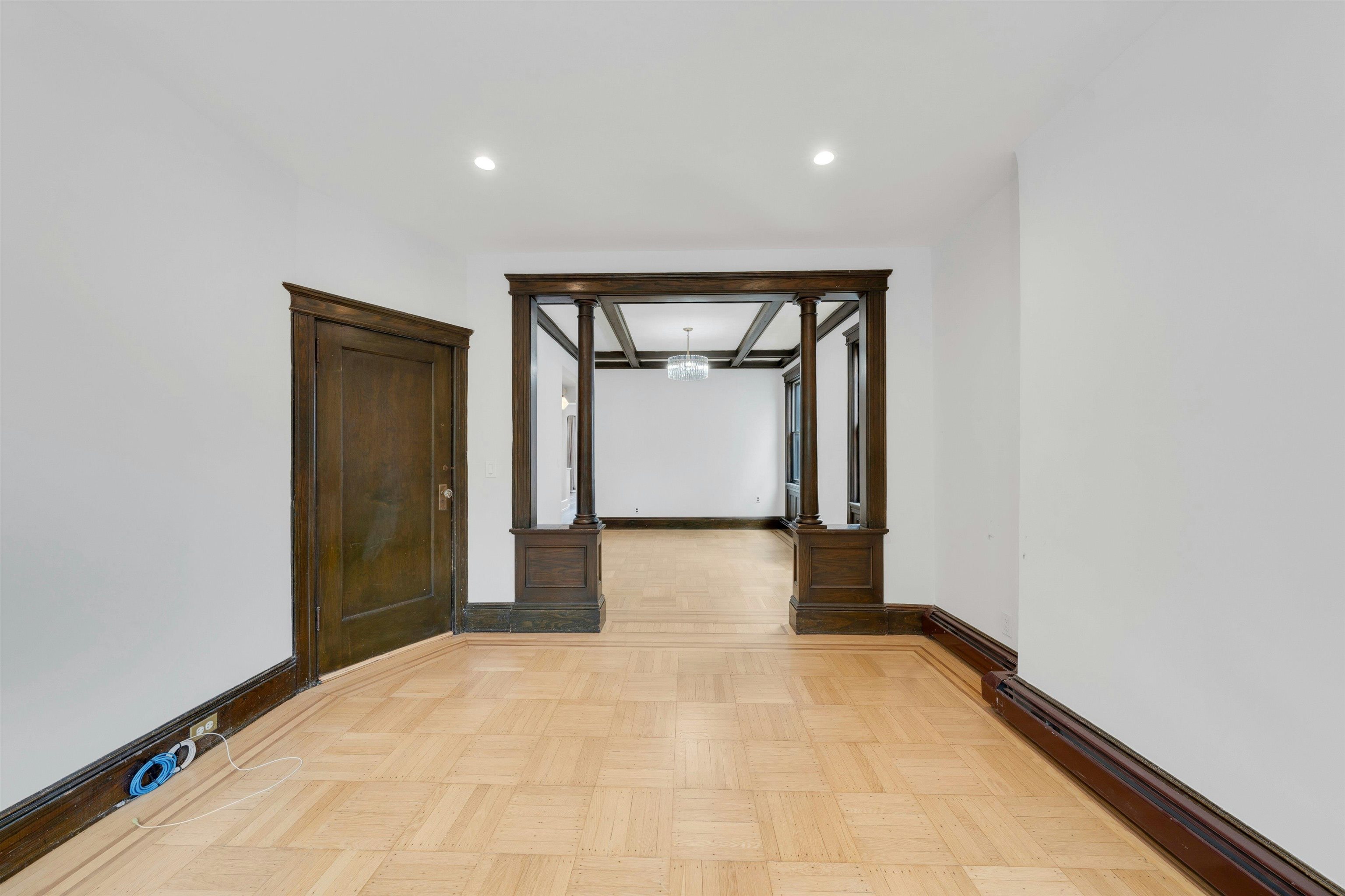 722 27TH ST Unit: 1