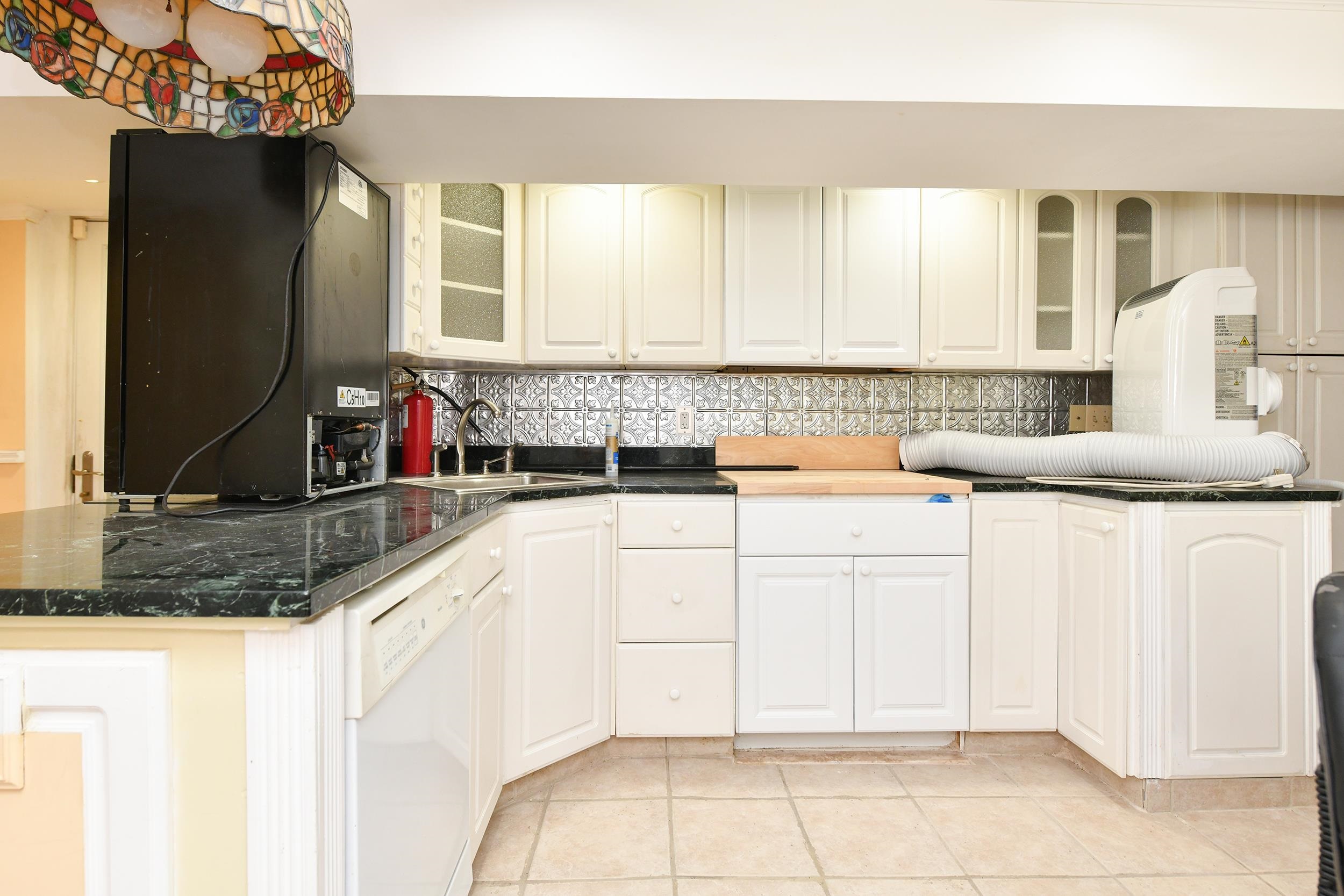 610 COLUMBIA AVE Unit: 1