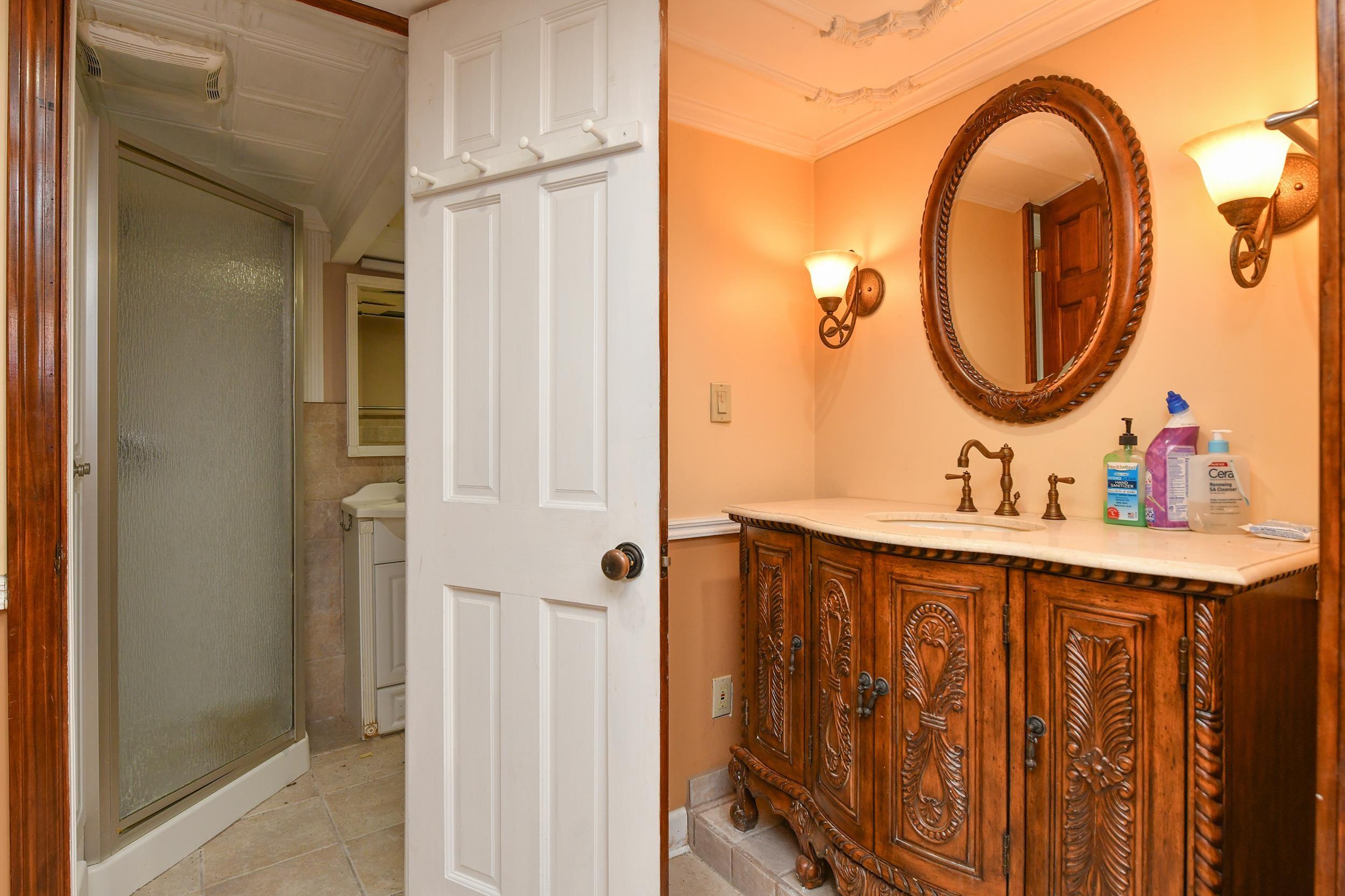 610 COLUMBIA AVE Unit: 1