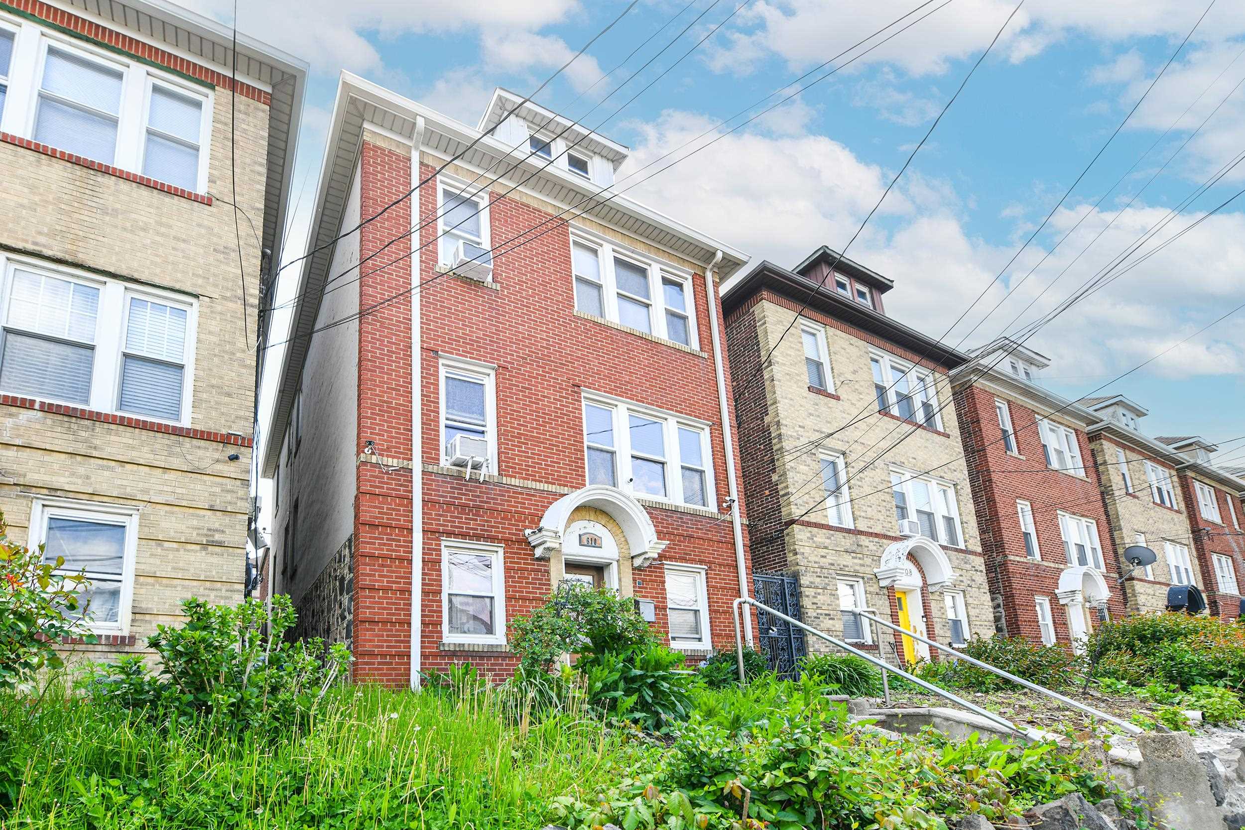 610 COLUMBIA AVE Unit: 1