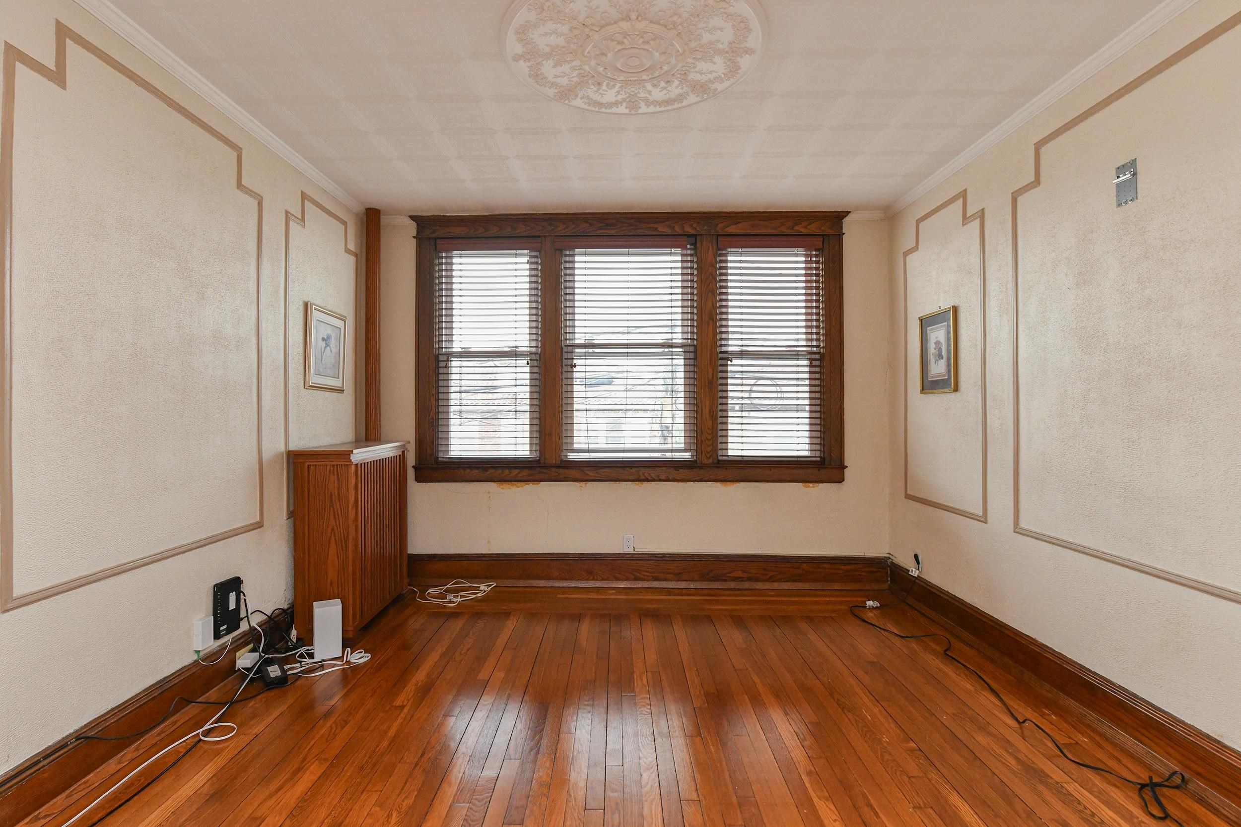 610 COLUMBIA AVE Unit: 1