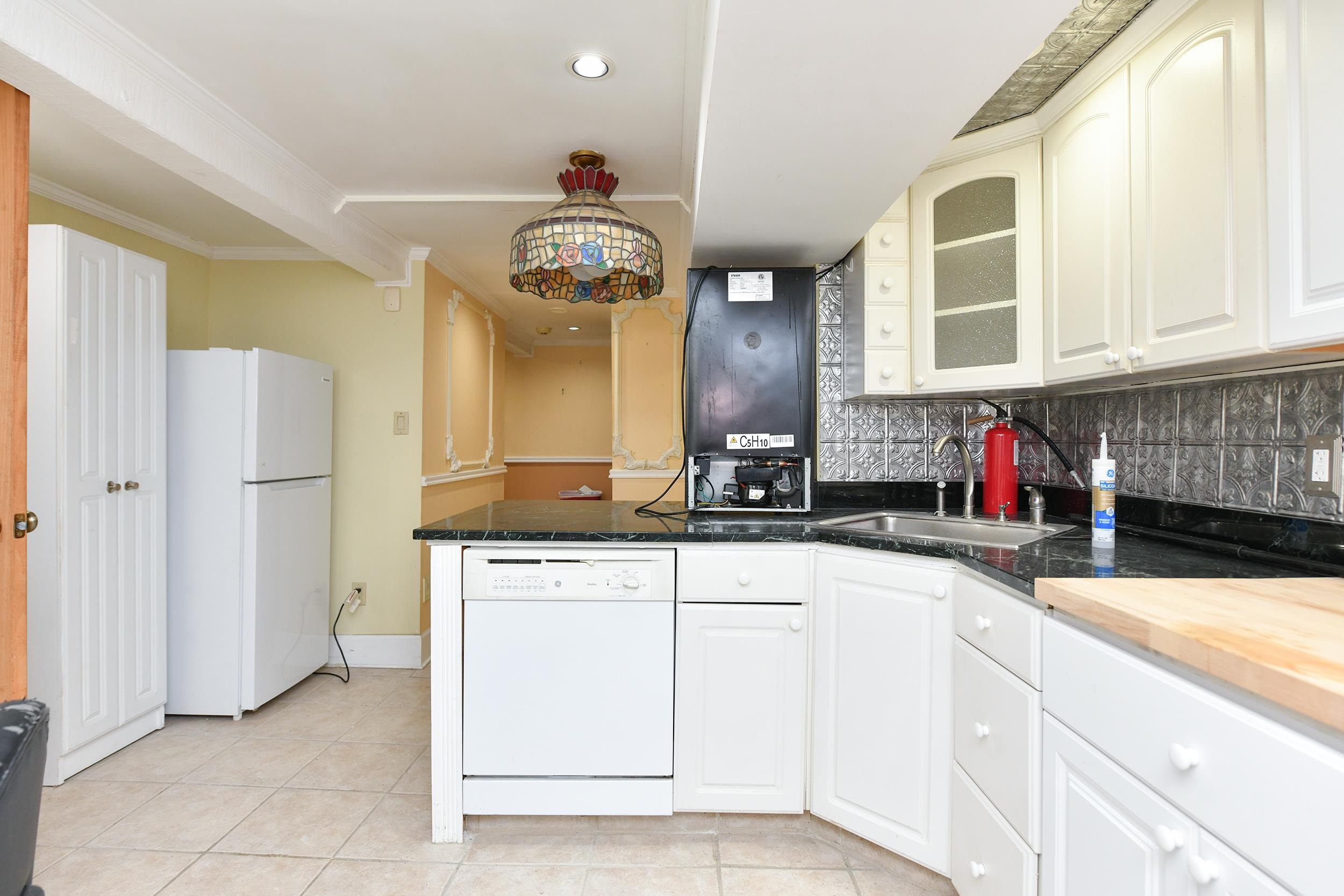 610 COLUMBIA AVE Unit: 1