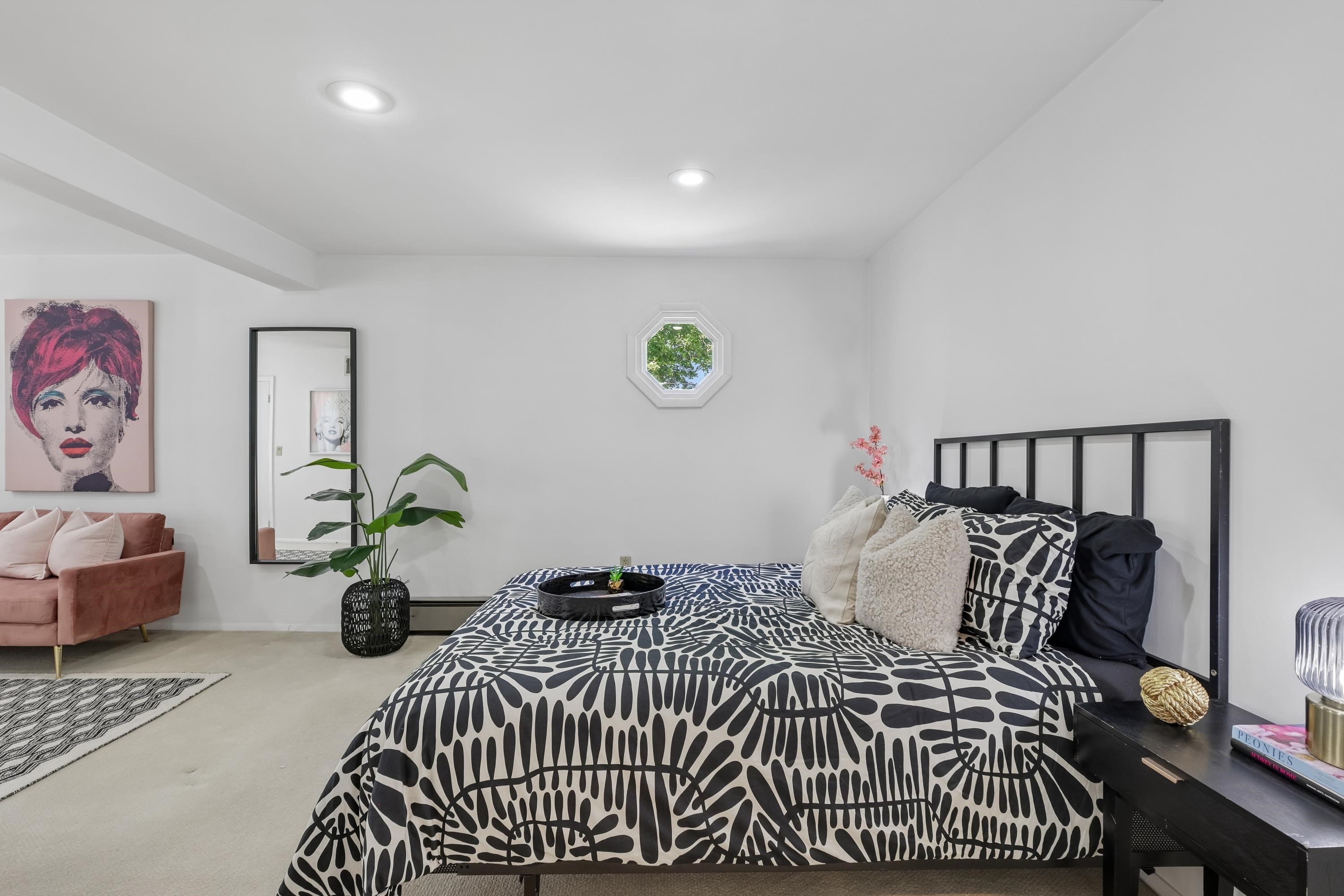 126 NELSON AVE