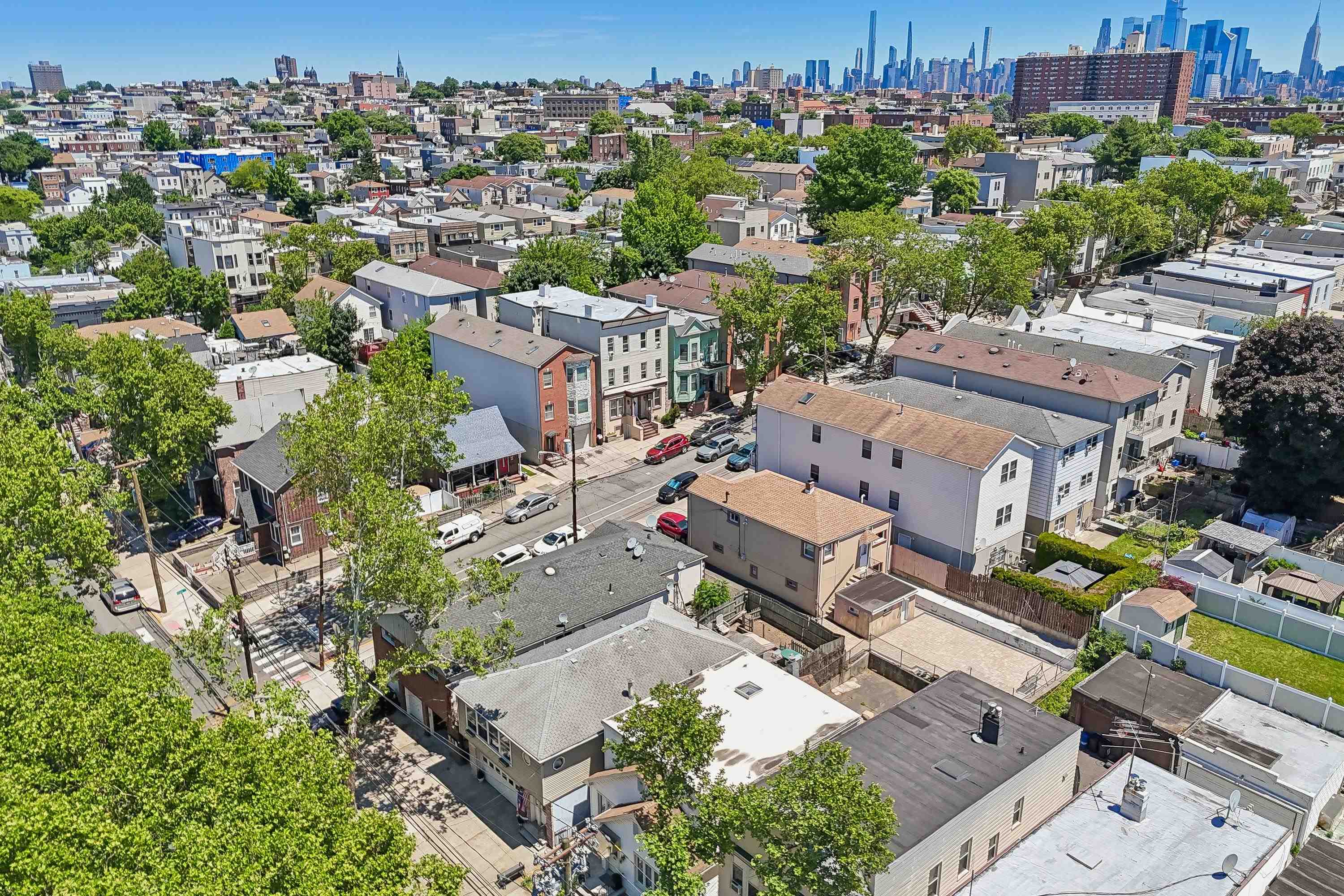 126 NELSON AVE