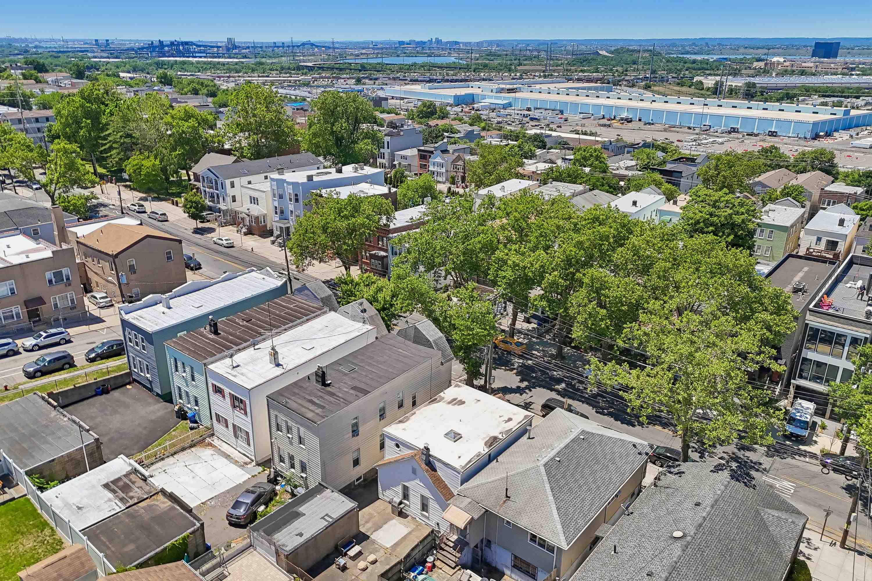 126 NELSON AVE