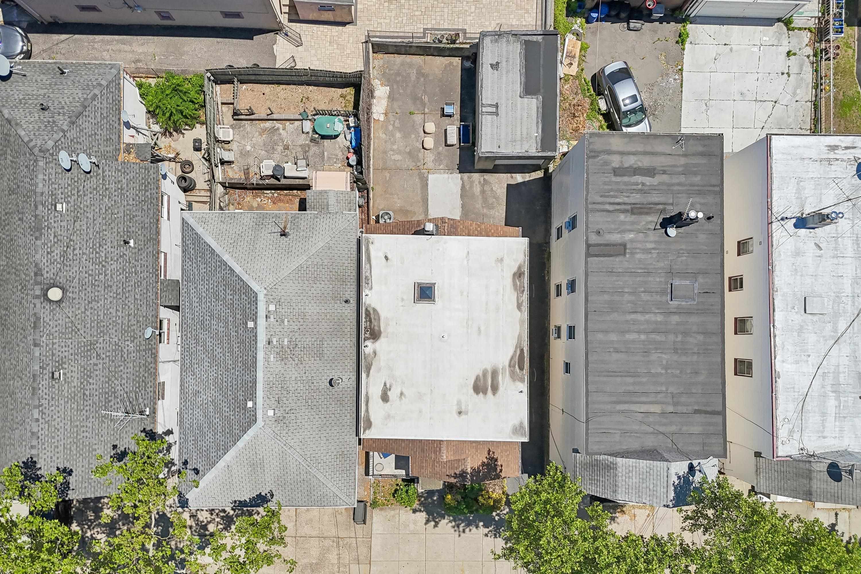 126 NELSON AVE