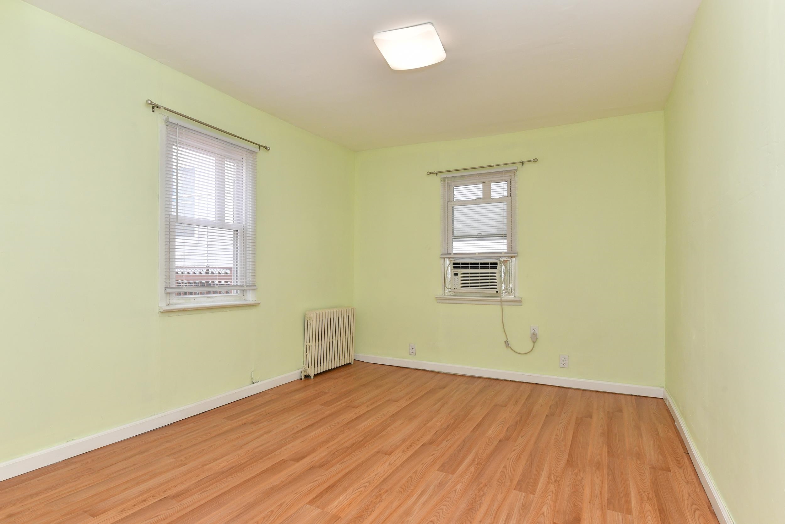 26 CHARLES ST Unit: 1