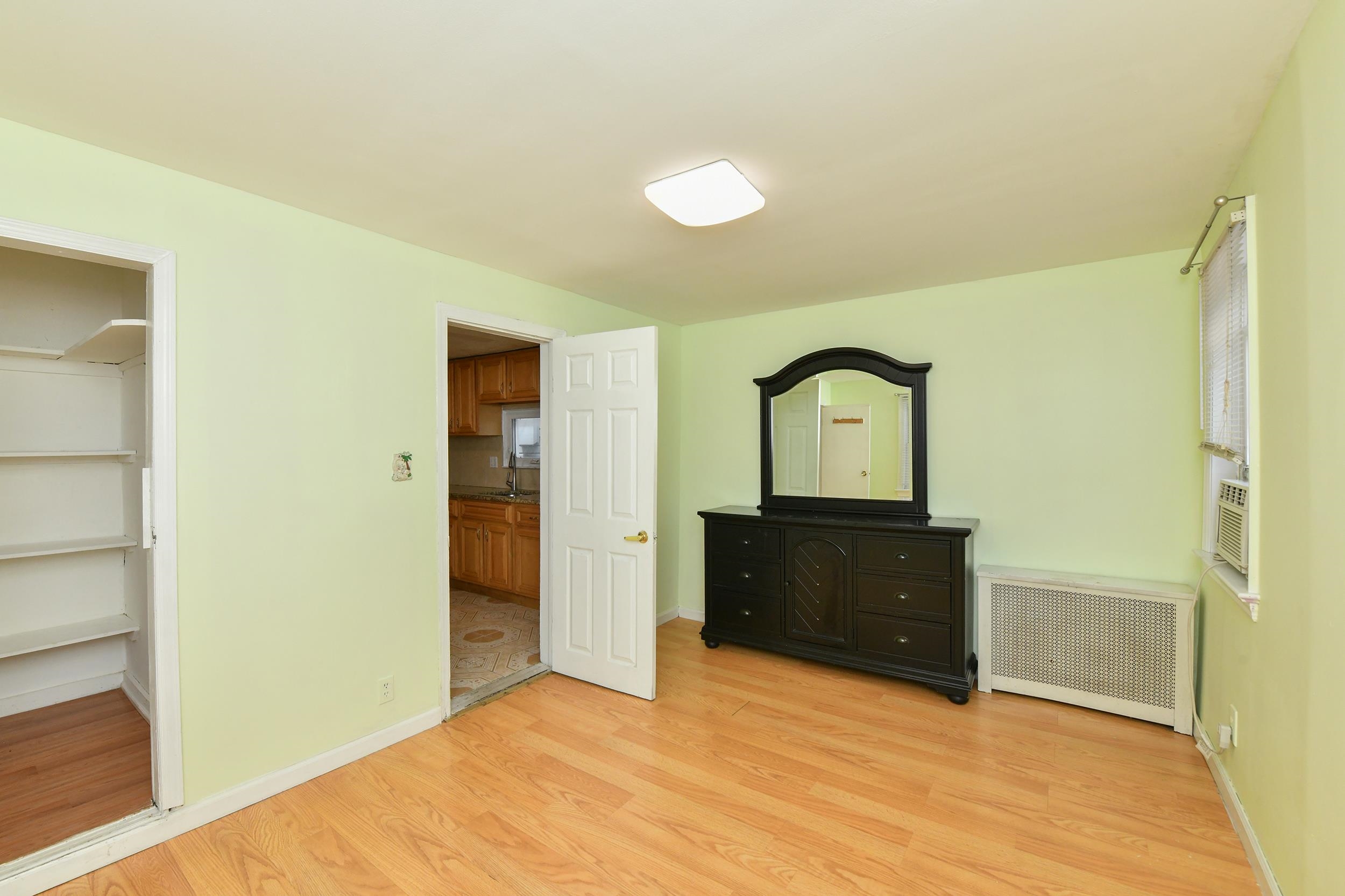 26 CHARLES ST Unit: 1