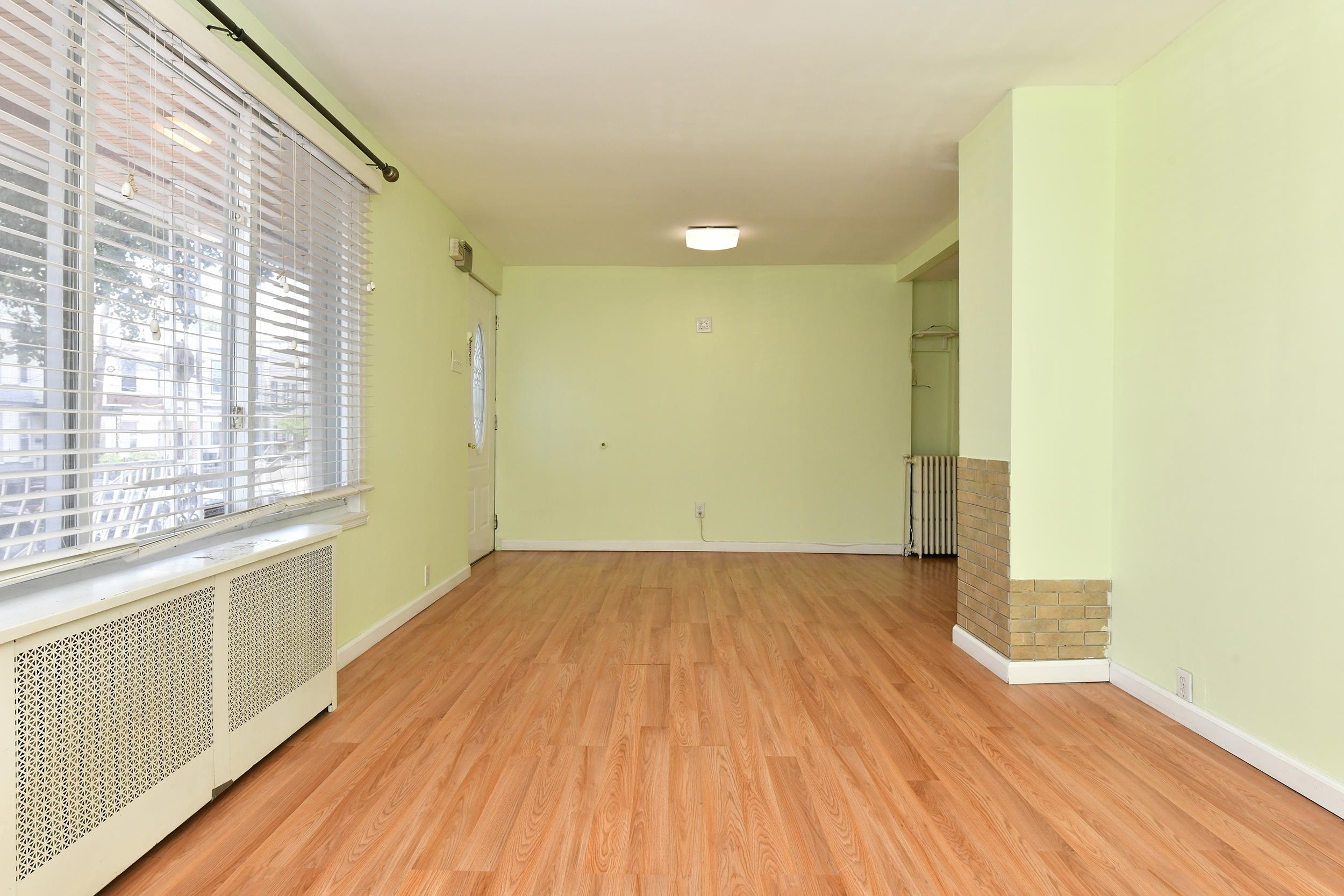 26 CHARLES ST Unit: 1