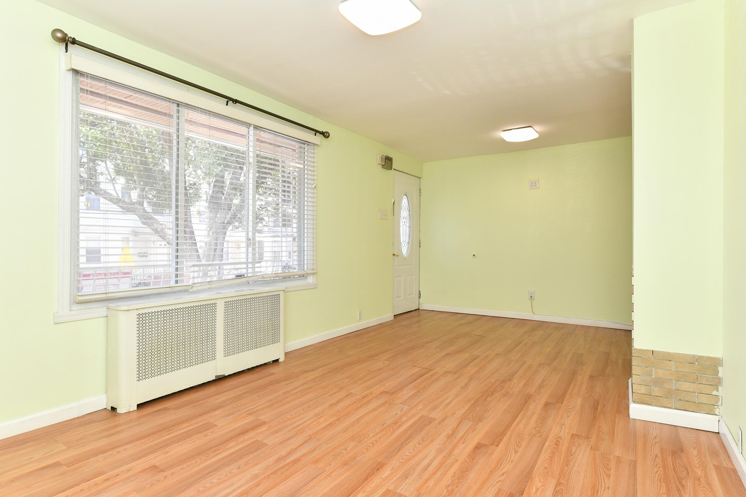 26 CHARLES ST Unit: 1