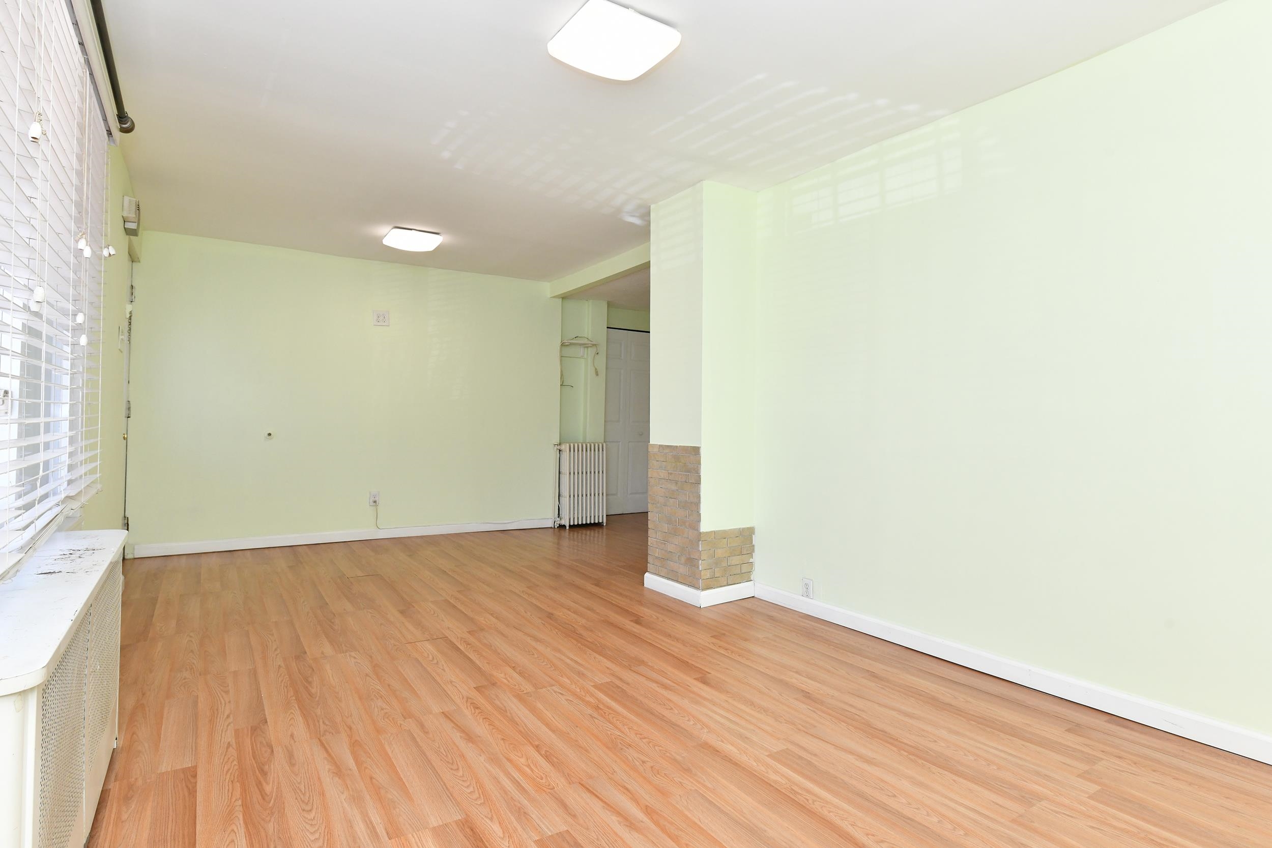 26 CHARLES ST Unit: 1