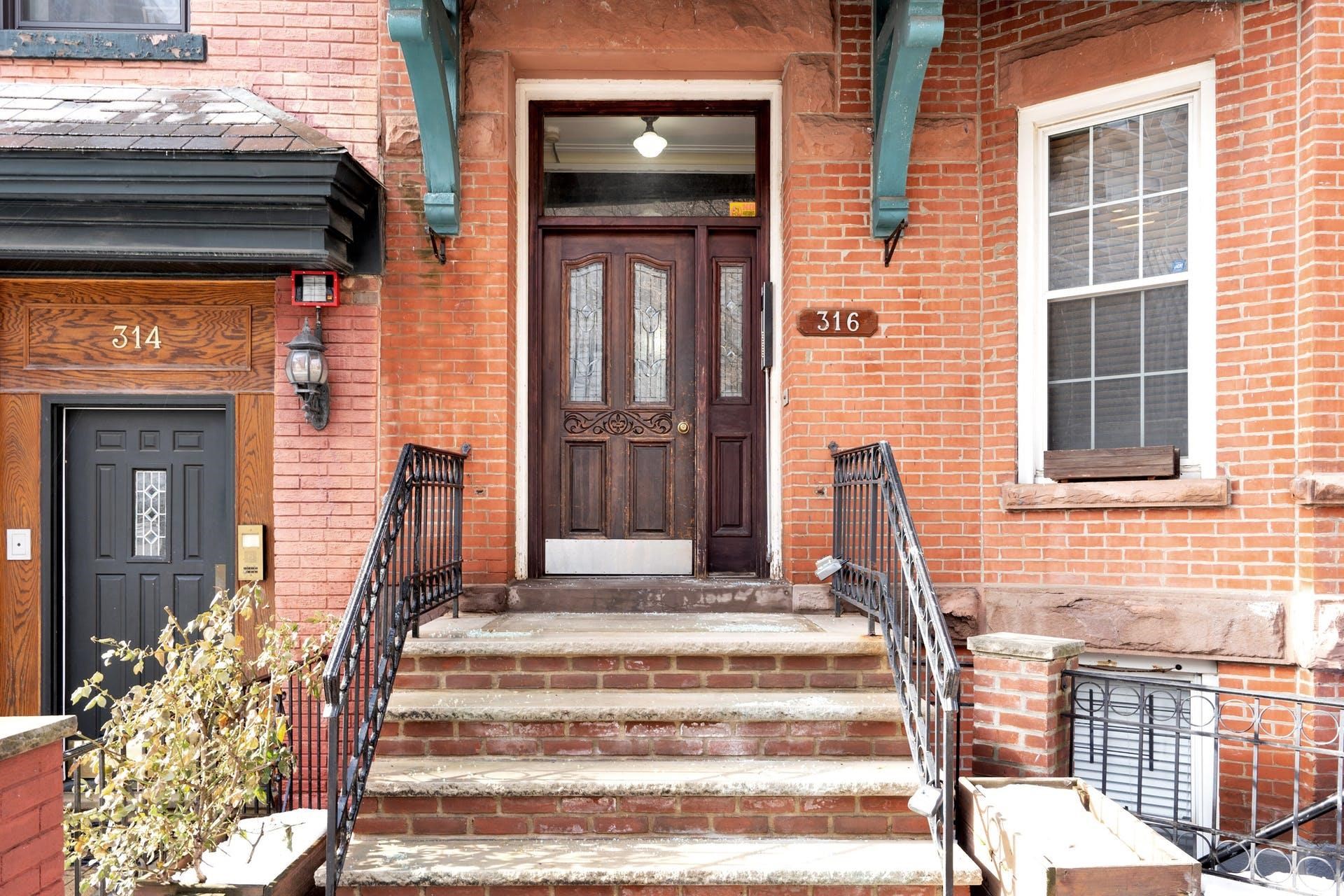 316 HUDSON ST Unit: 4B