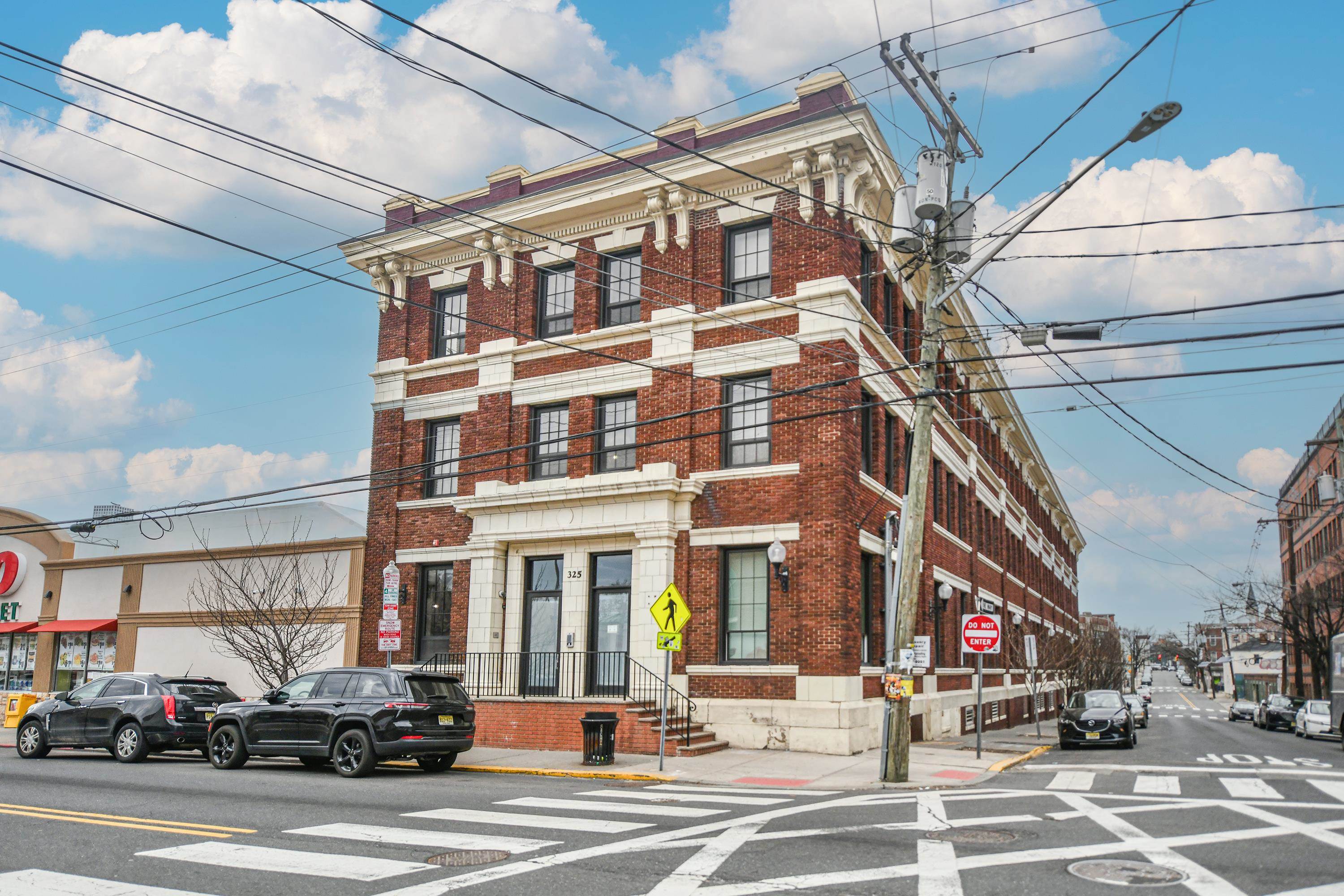 325 PALISADE AVE Unit: 3F