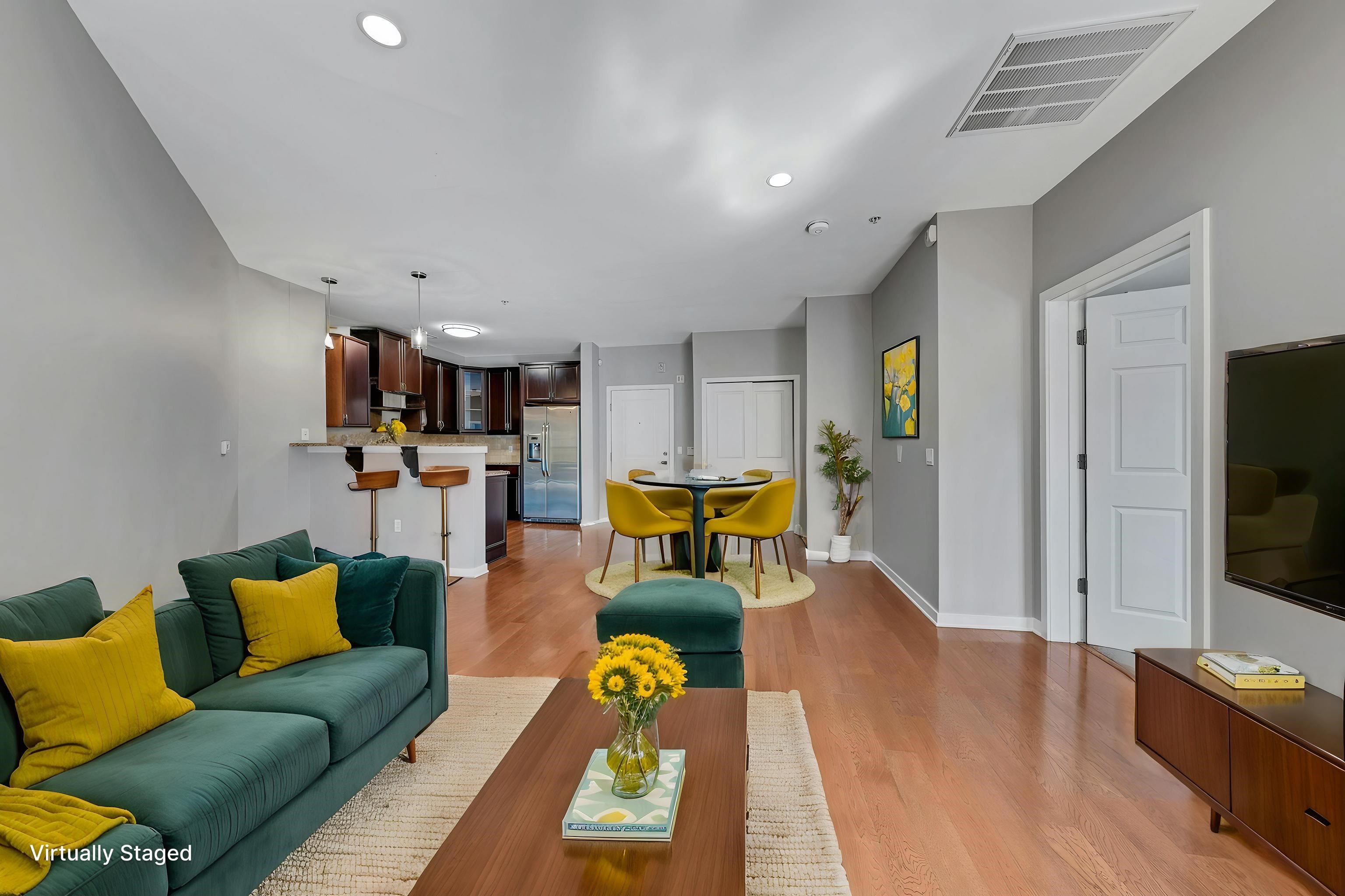 443 4TH ST Unit: 203