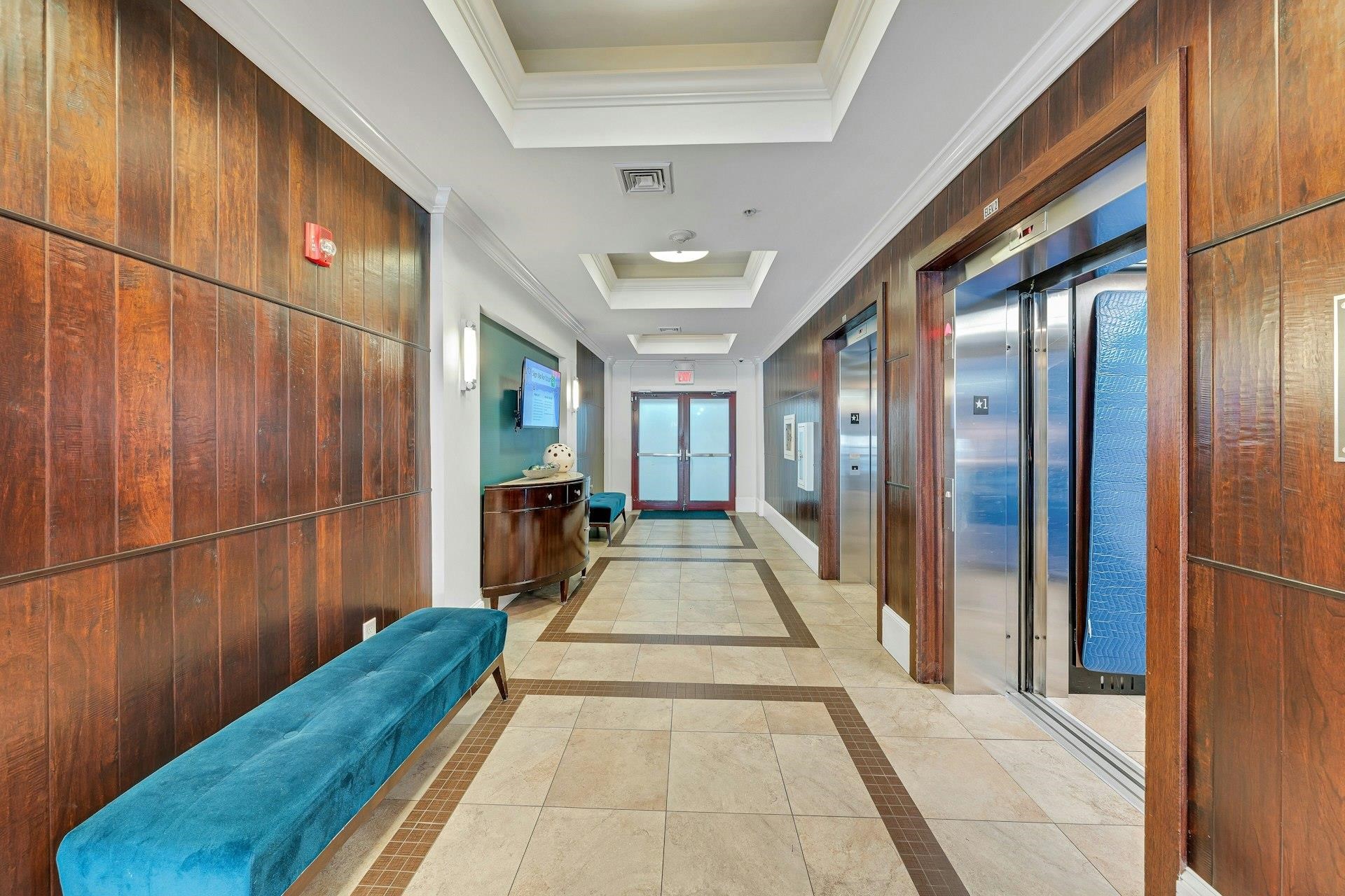 443 4TH ST Unit: 203