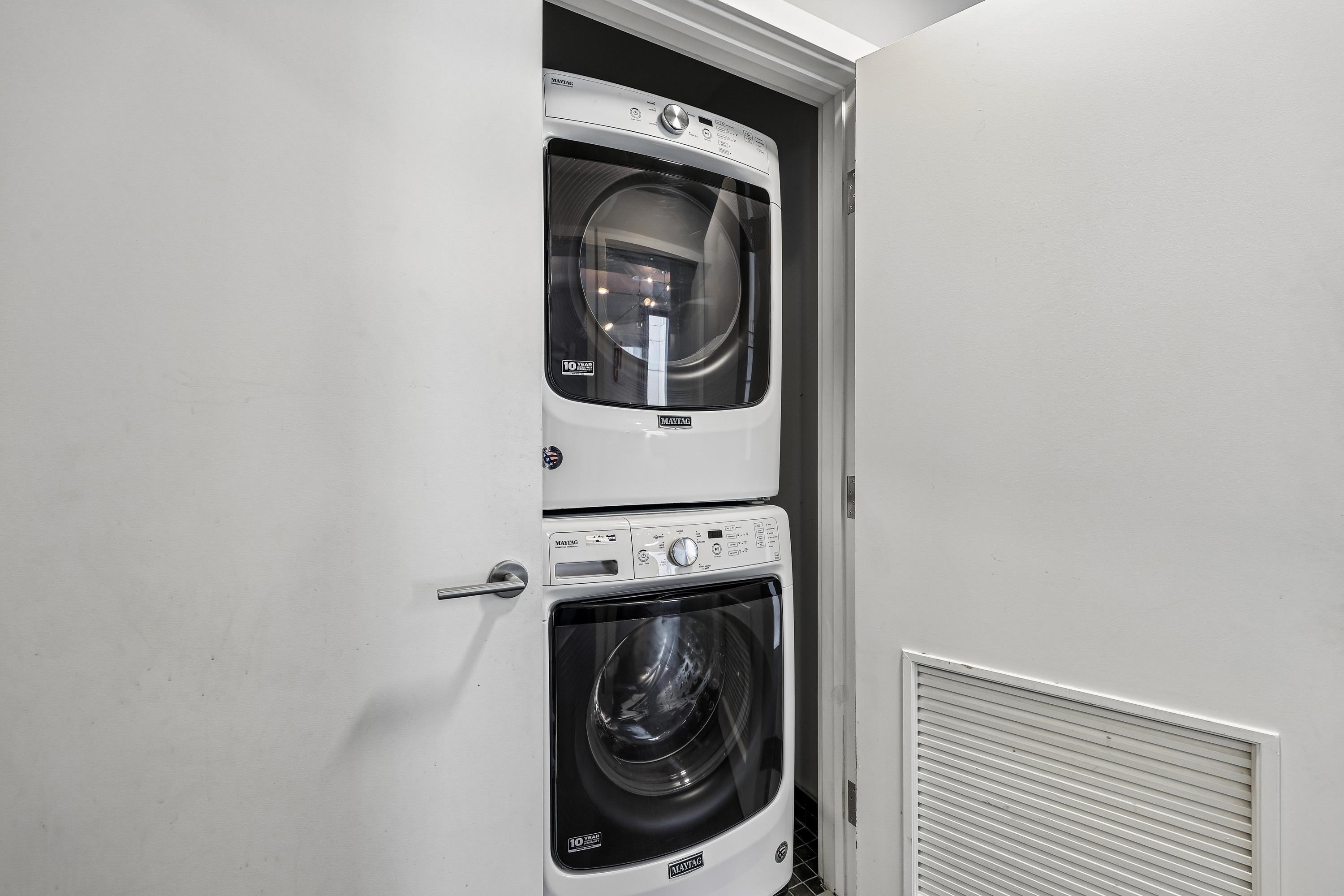 380 NEWARK AVE Unit: 501