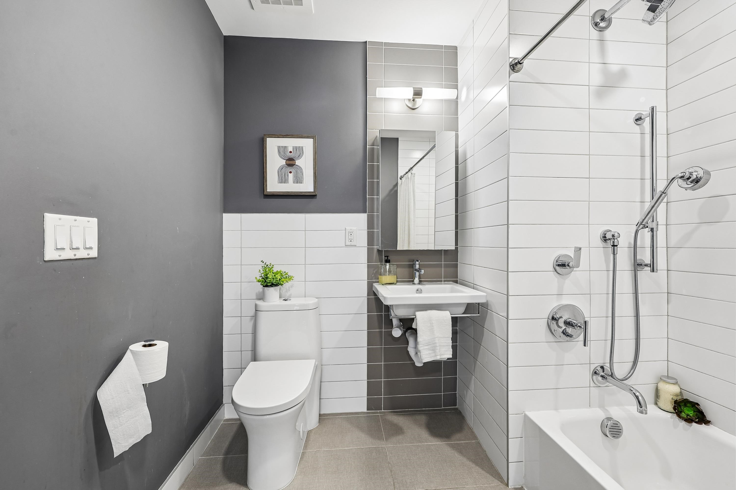 380 NEWARK AVE Unit: 501