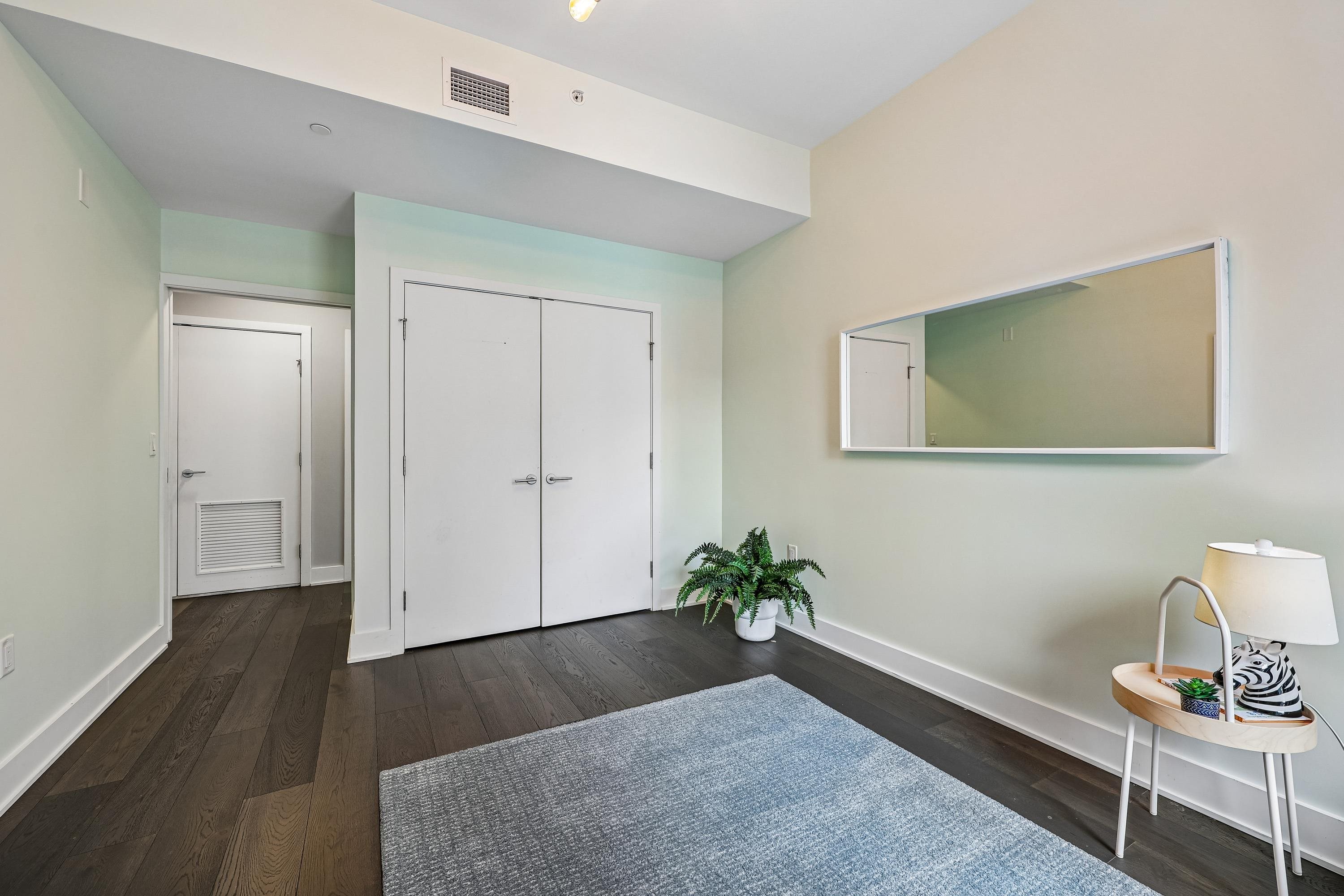 380 NEWARK AVE Unit: 501