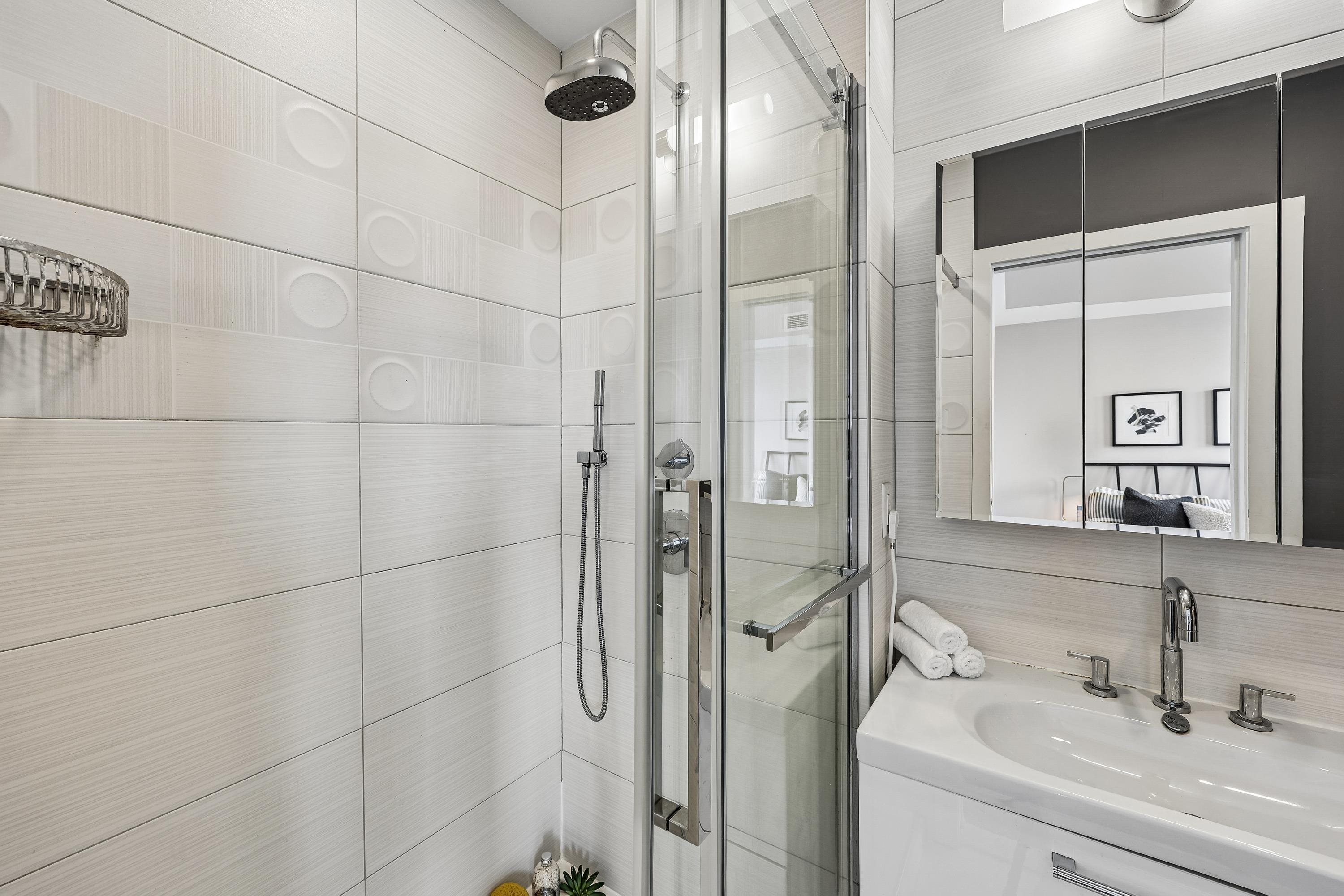 380 NEWARK AVE Unit: 501