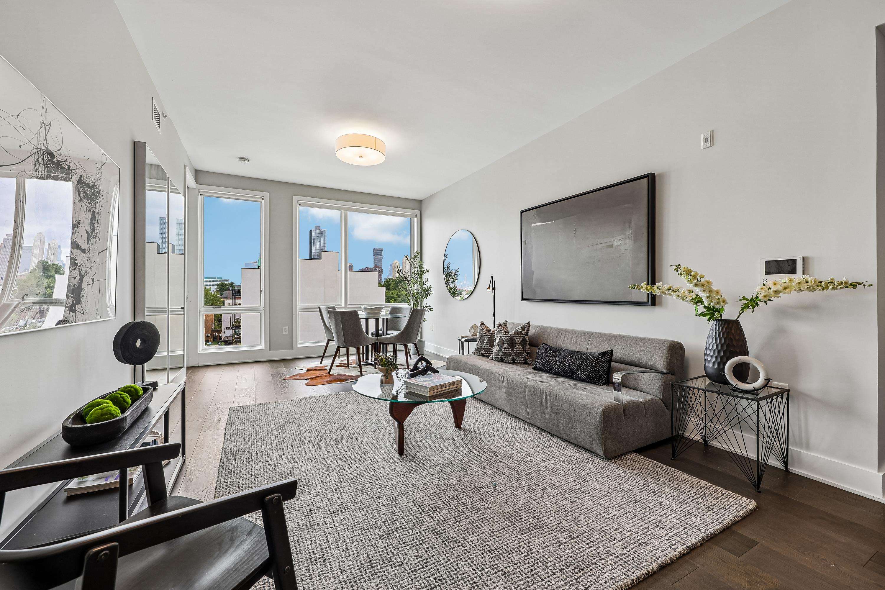 380 NEWARK AVE Unit: 501