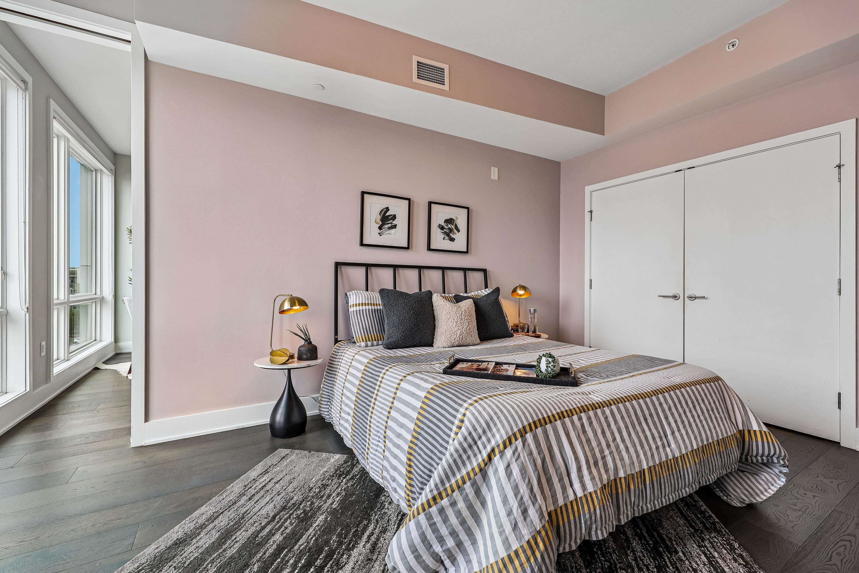 380 NEWARK AVE Unit: 501