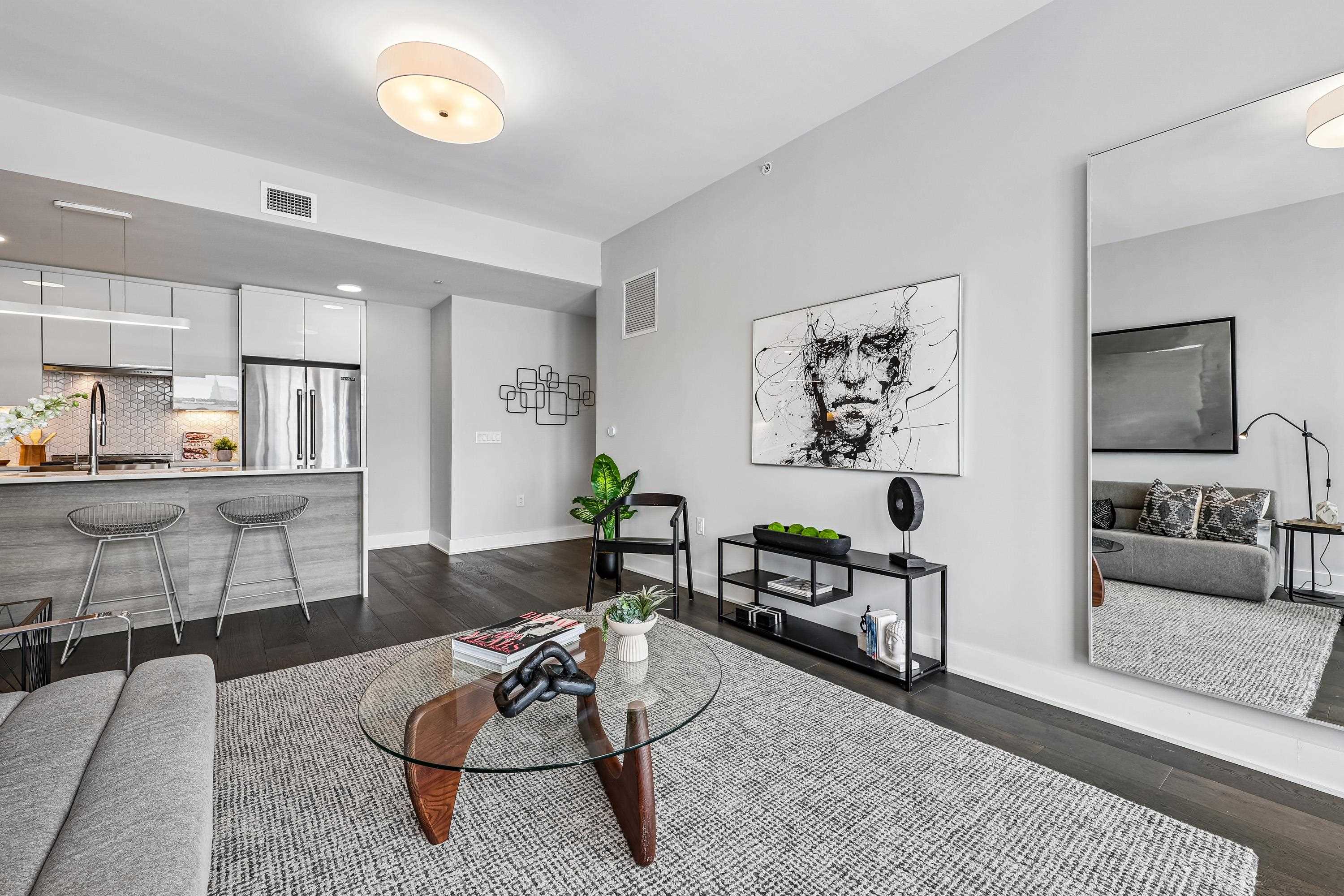 380 NEWARK AVE Unit: 501