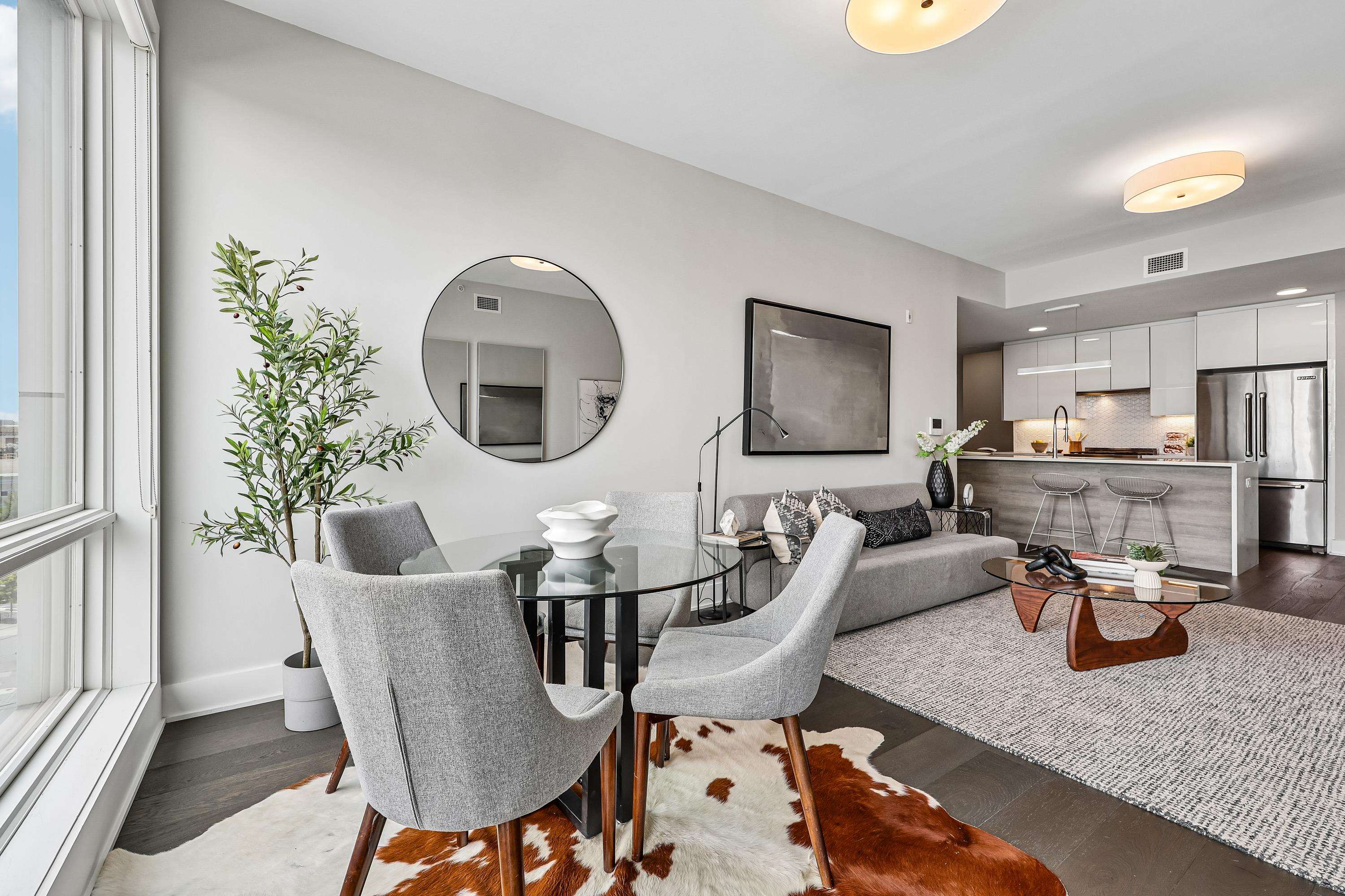 380 NEWARK AVE Unit: 501