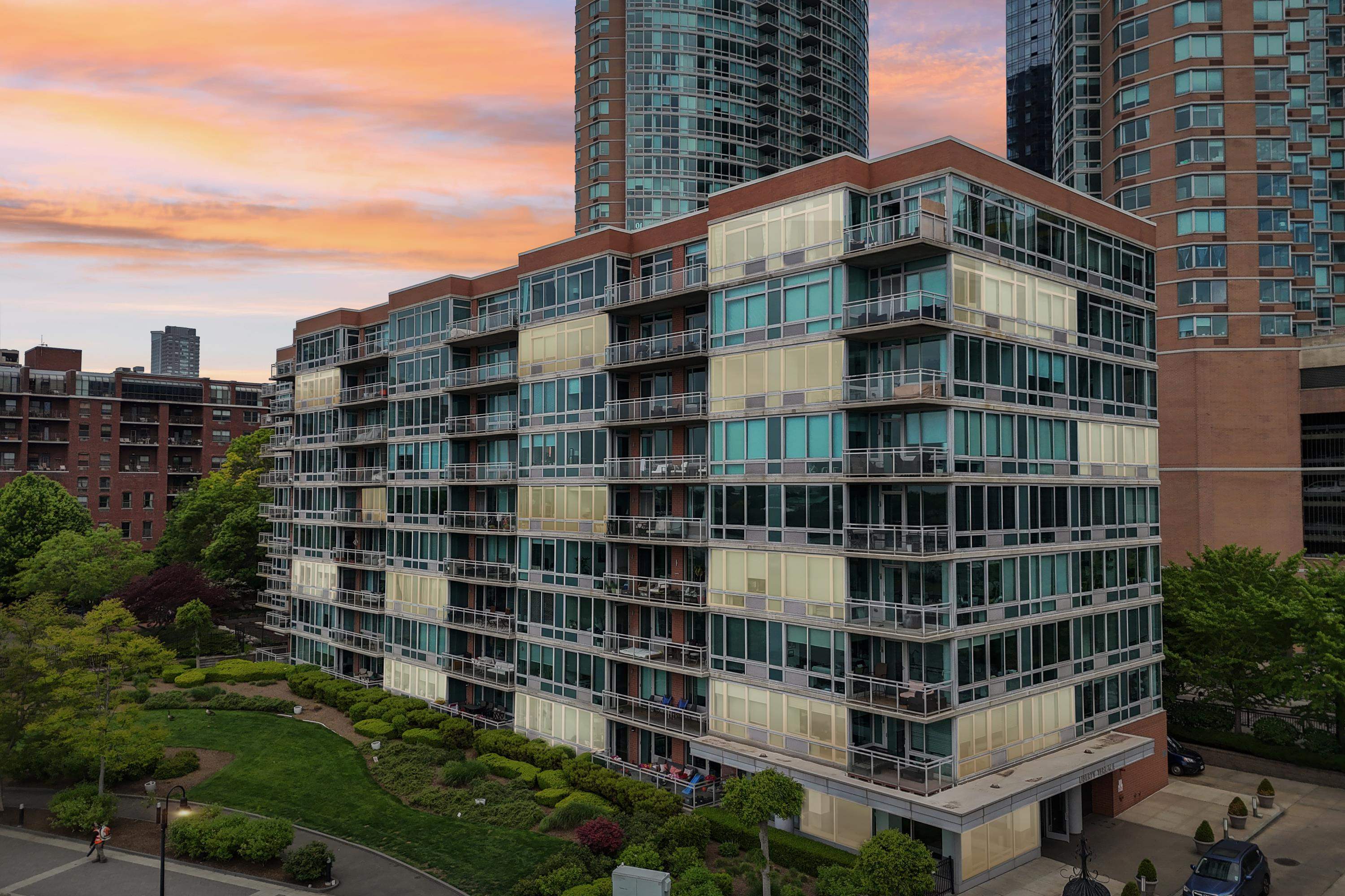 25 HUDSON ST Unit: 111